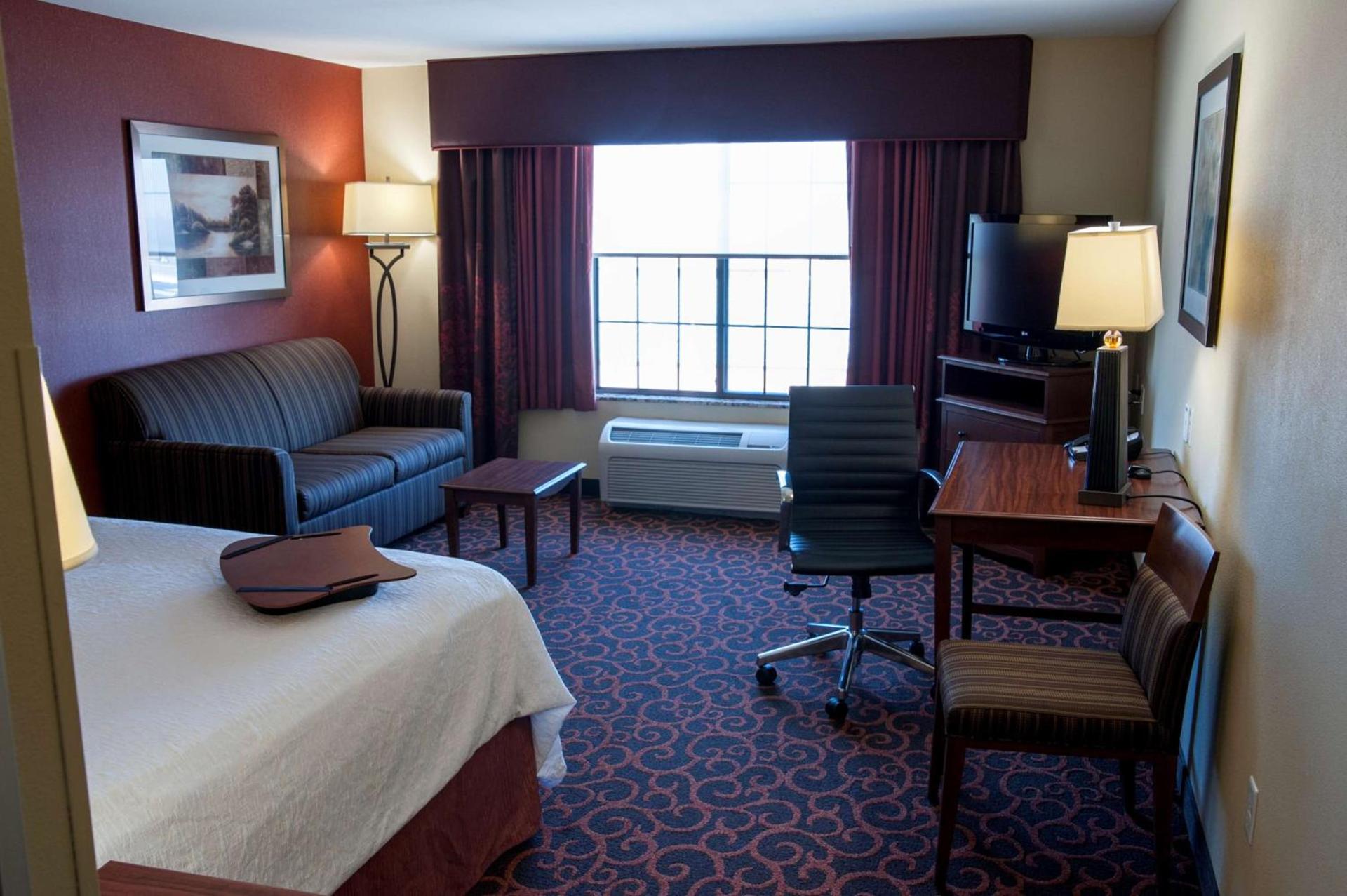 Hampton Inn & Suites Watertown photo 26