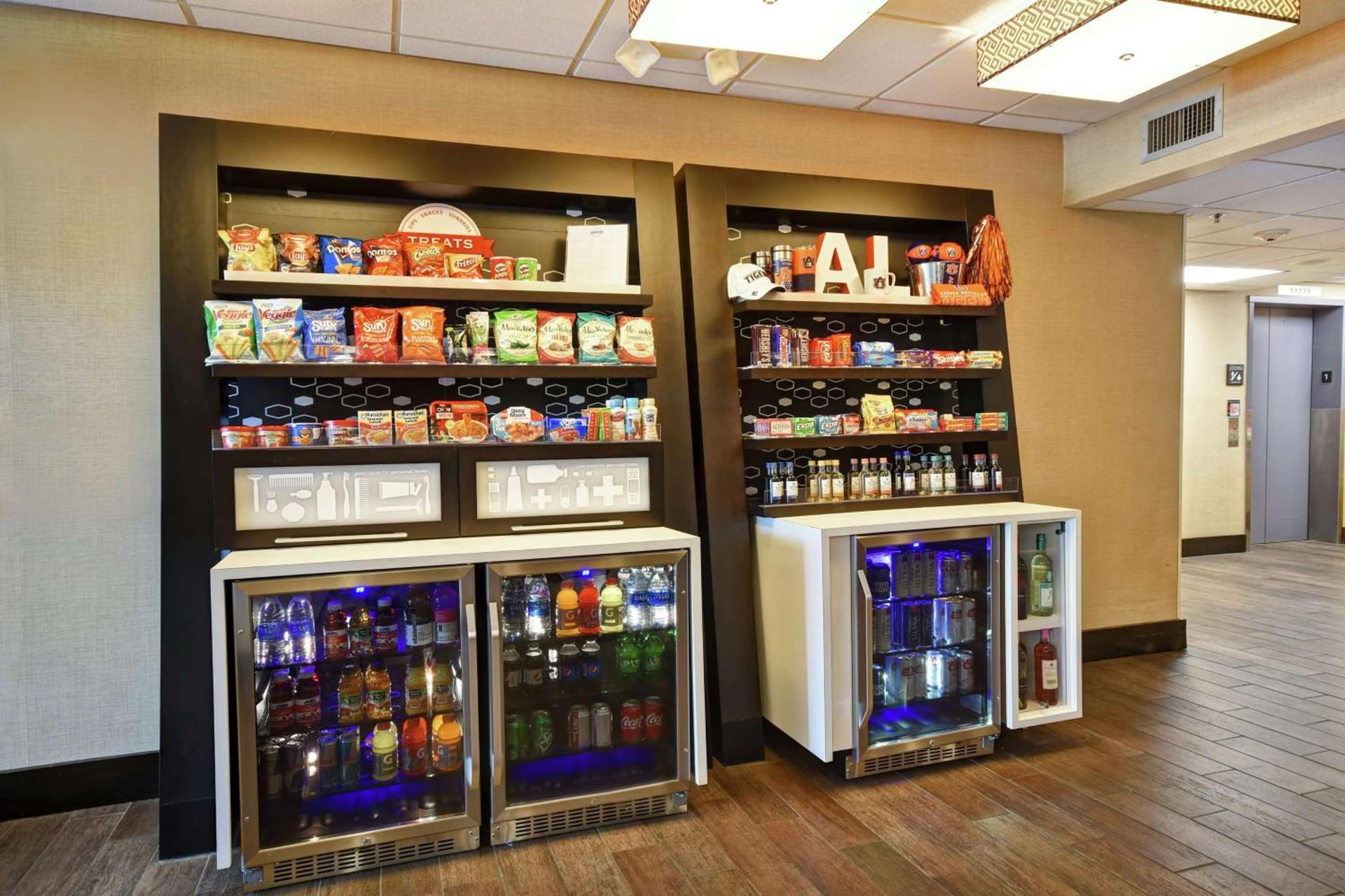 Hampton Inn Auburn photo 14