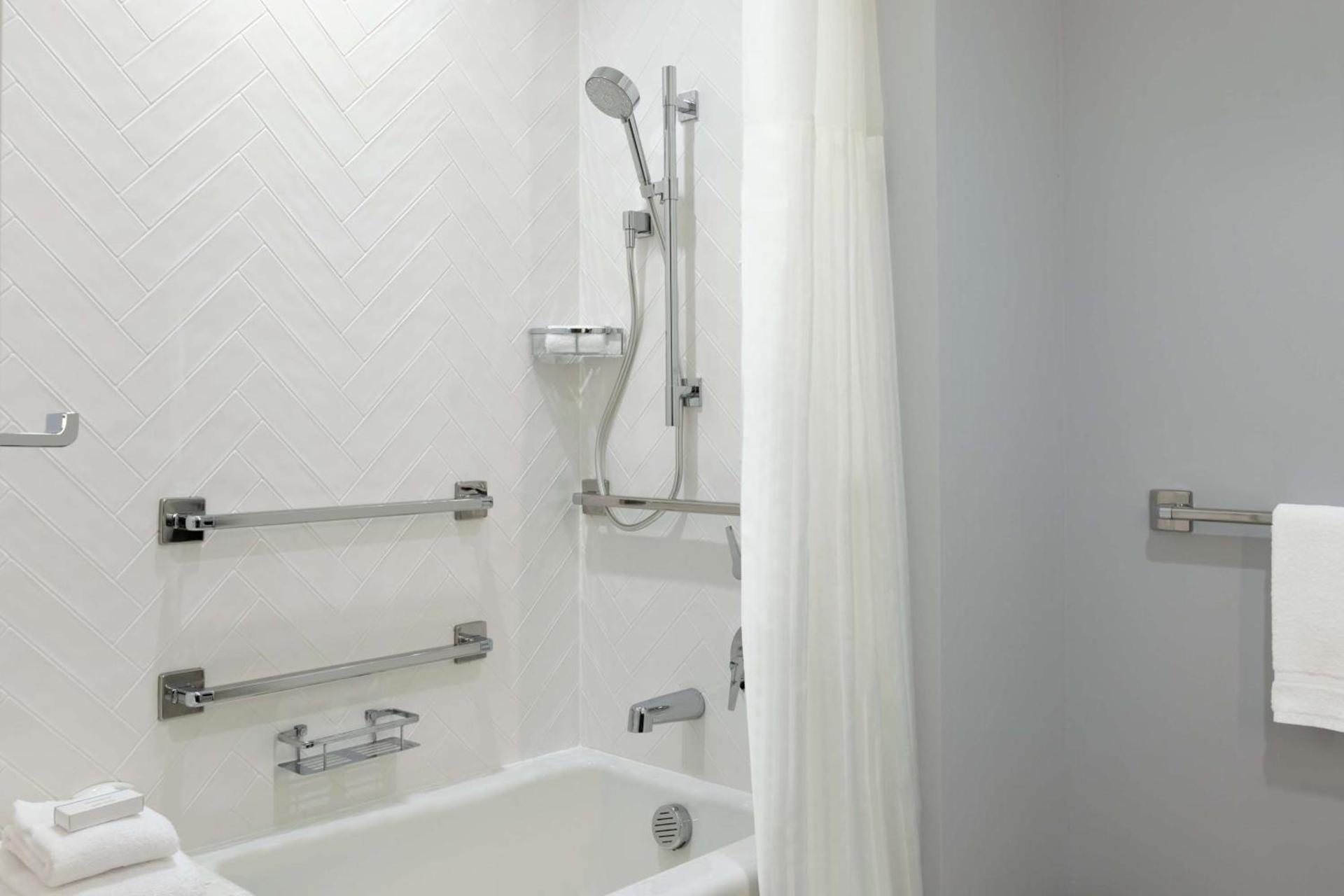 Hilton Garden Inn Austin North-Near the Domain, TX photo 19