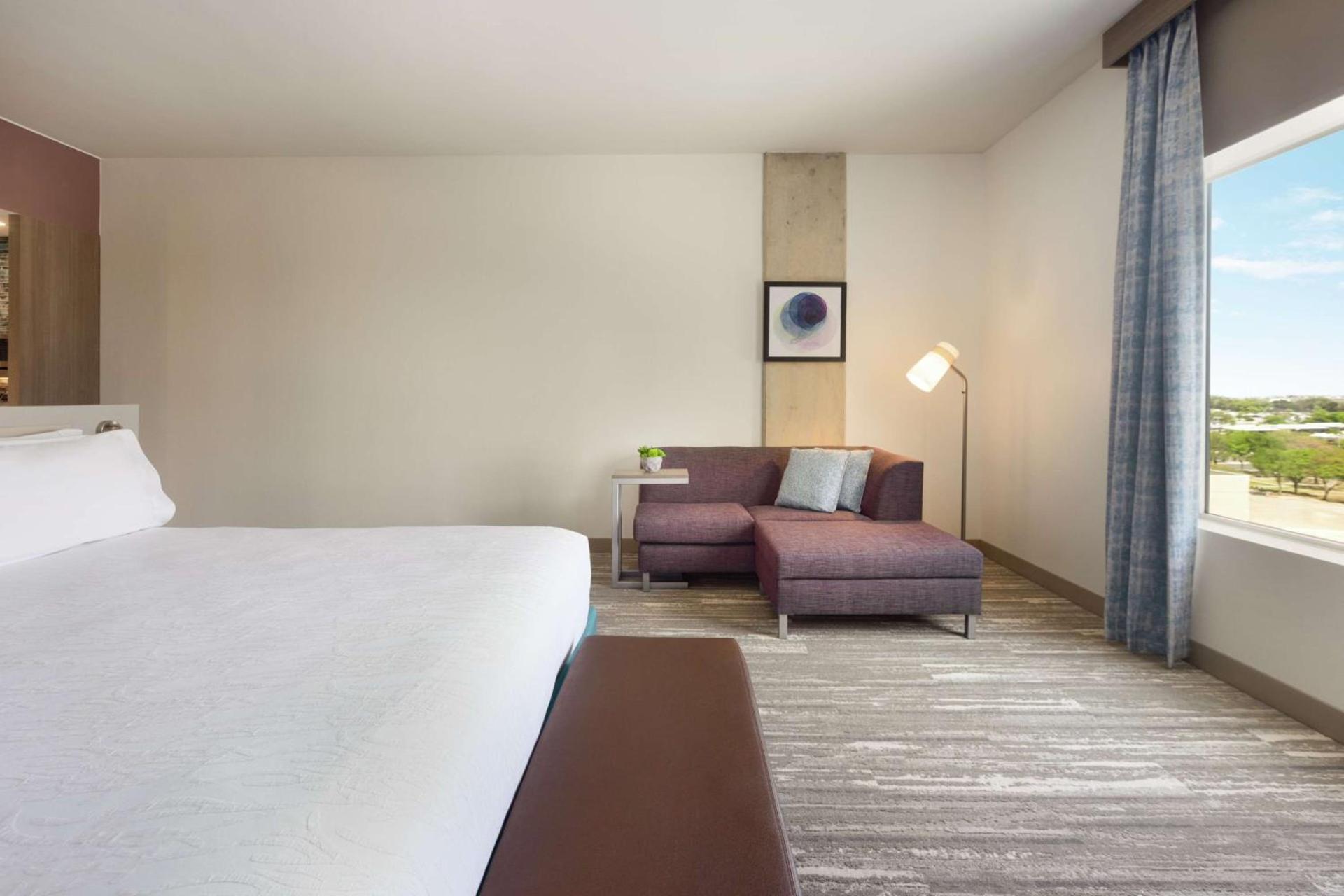 Hilton Garden Inn Austin North-Near the Domain, TX photo 30
