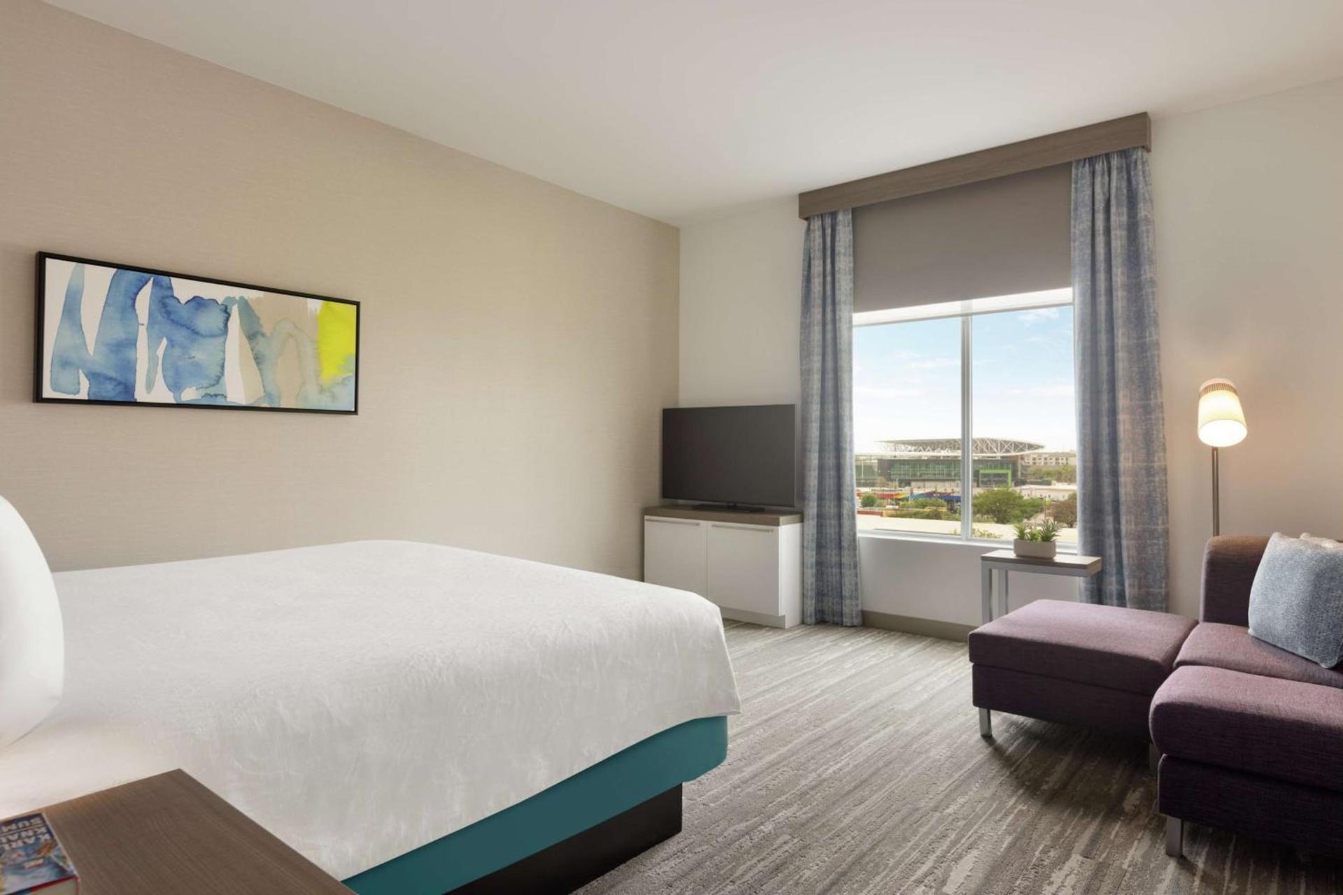 Hilton Garden Inn Austin North-Near the Domain, TX photo 29