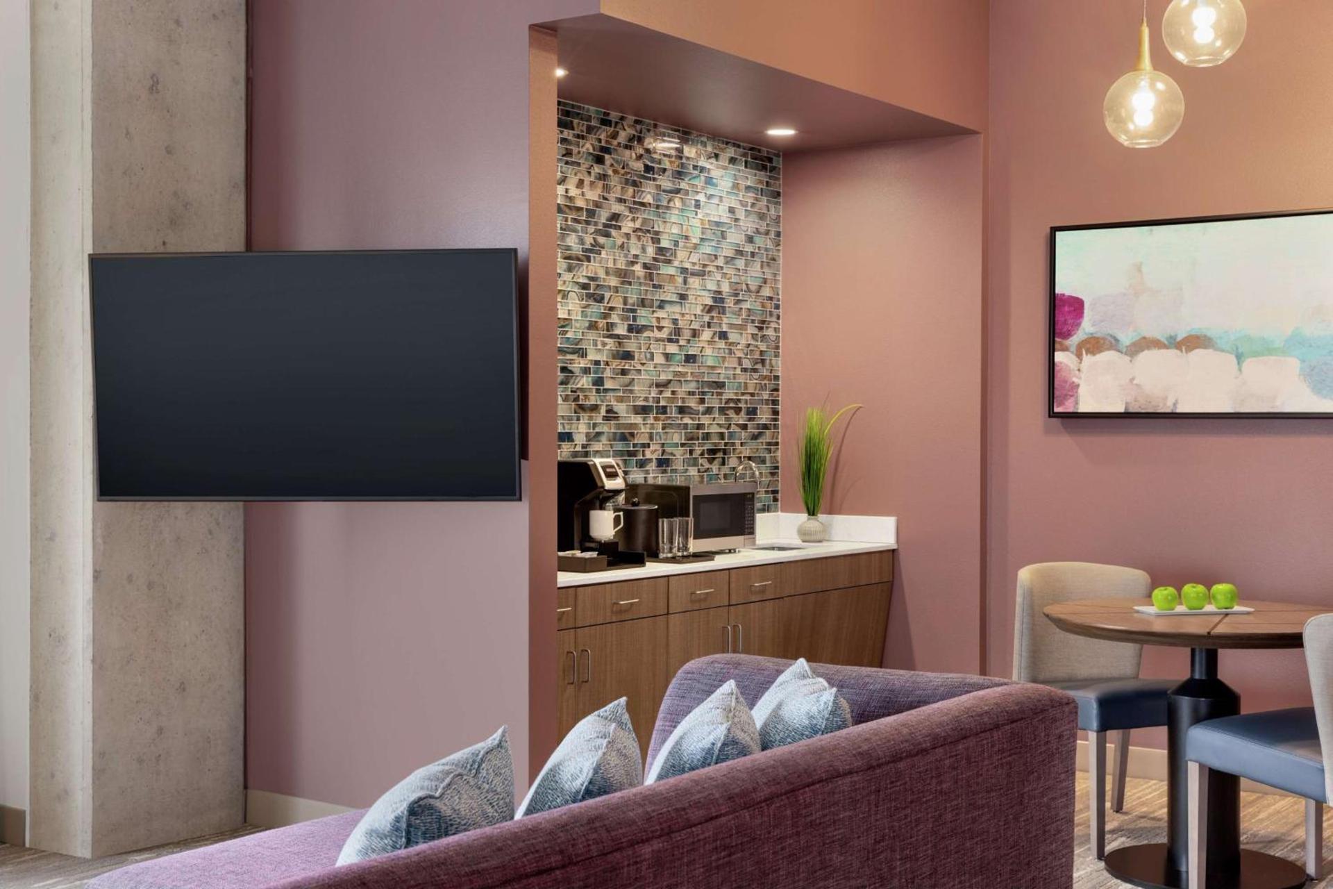 Hilton Garden Inn Austin North-Near the Domain, TX photo 43