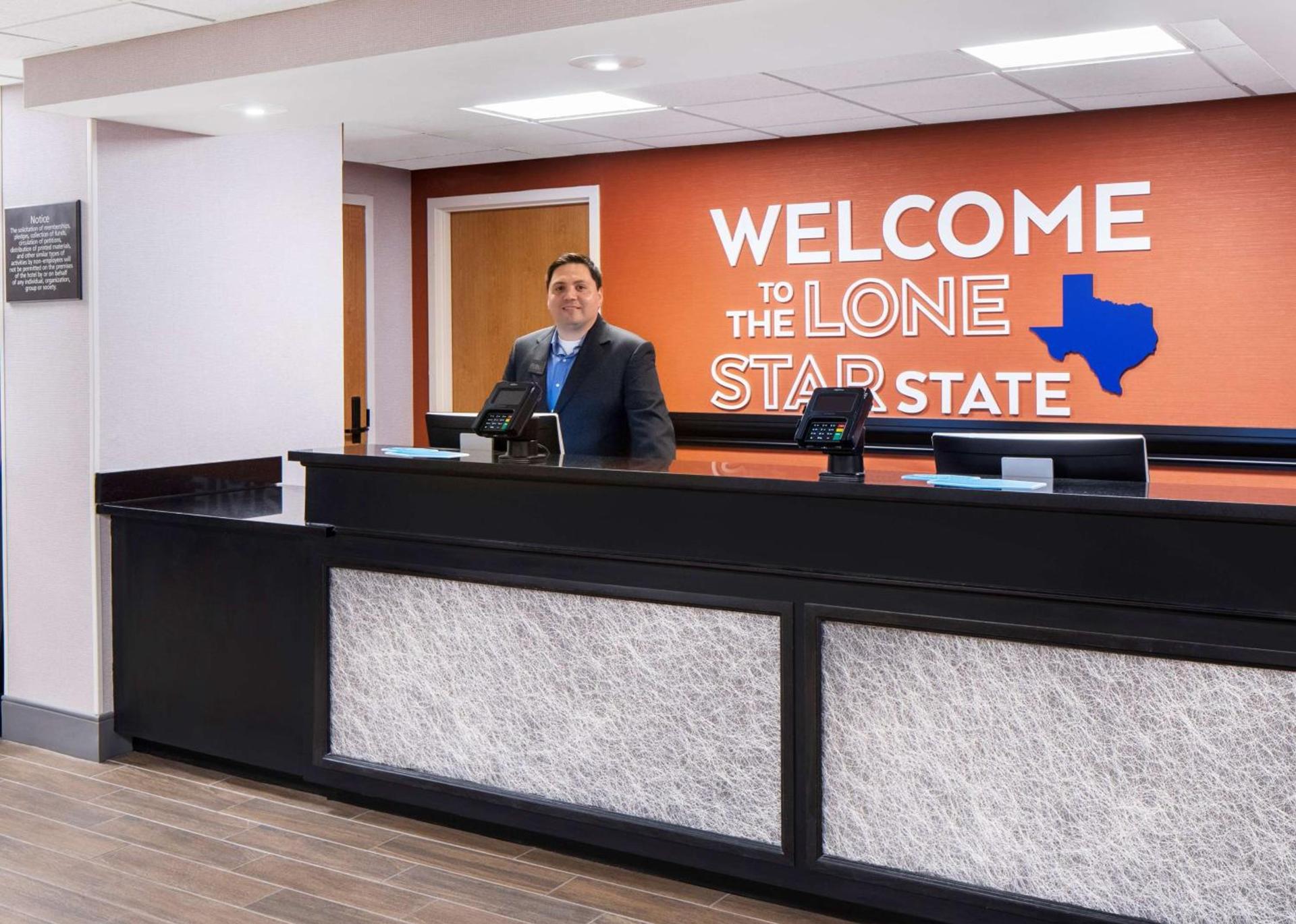 Hampton Inn Austin North photo 3