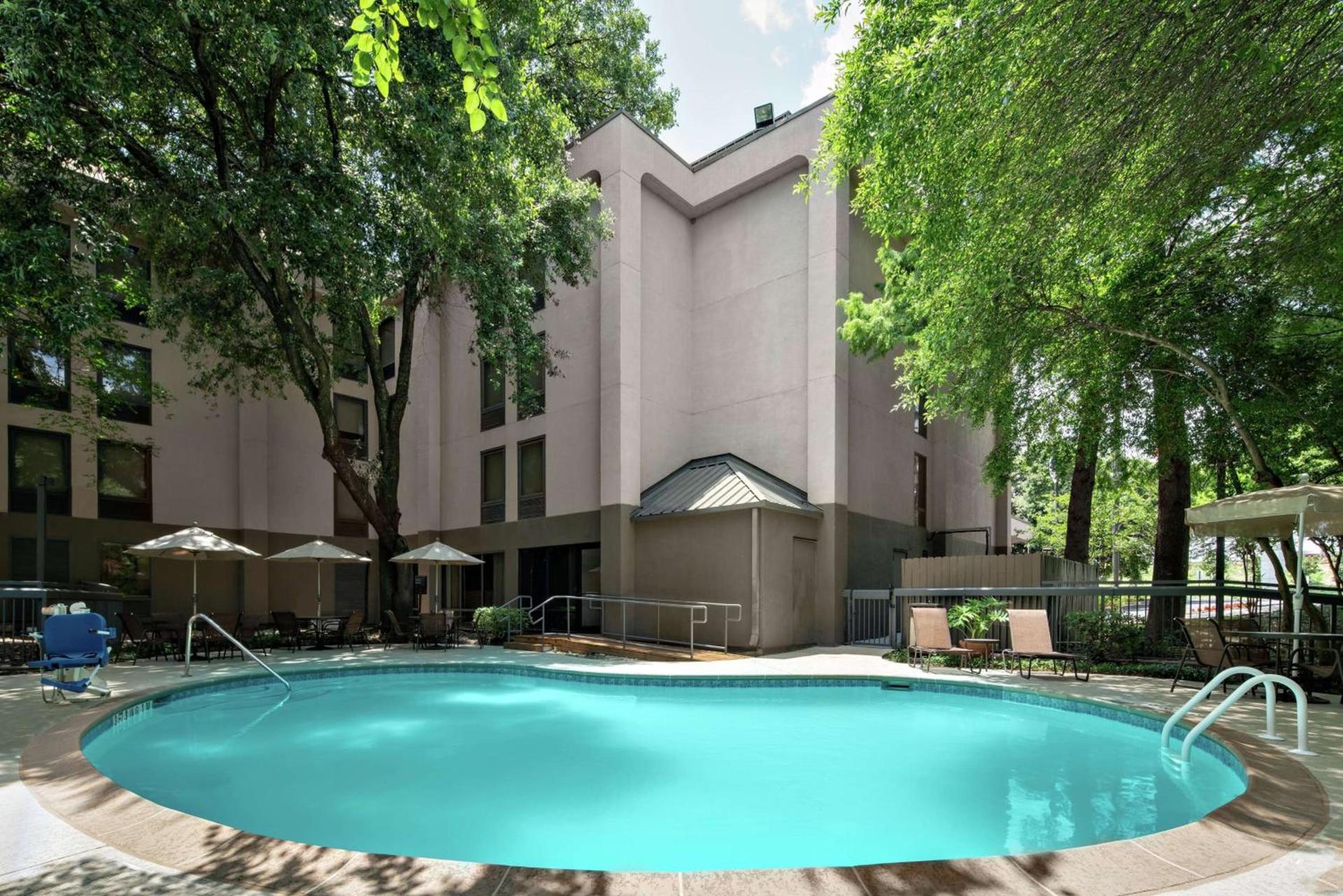 Hampton Inn Austin North photo 7