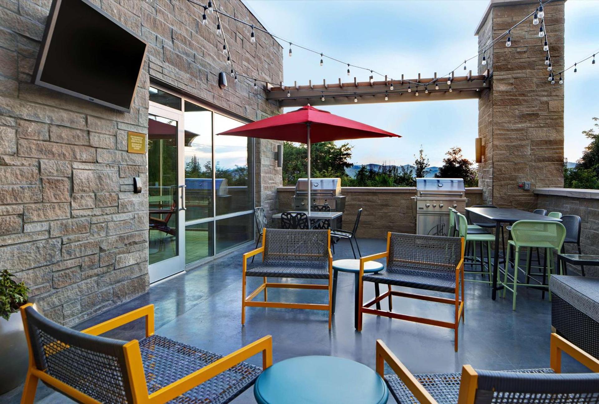 Home2 Suites By Hilton Asheville Airport photo 4