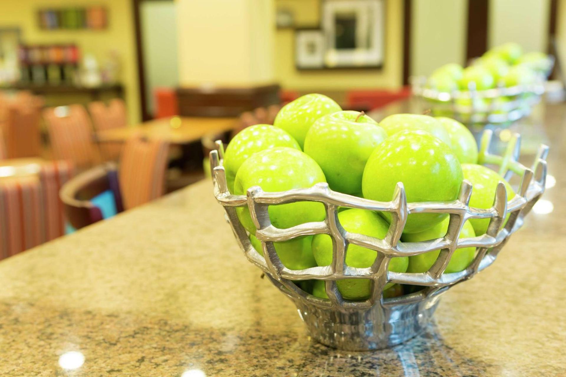 Hampton Inn and Suites Asheville Airport photo 9