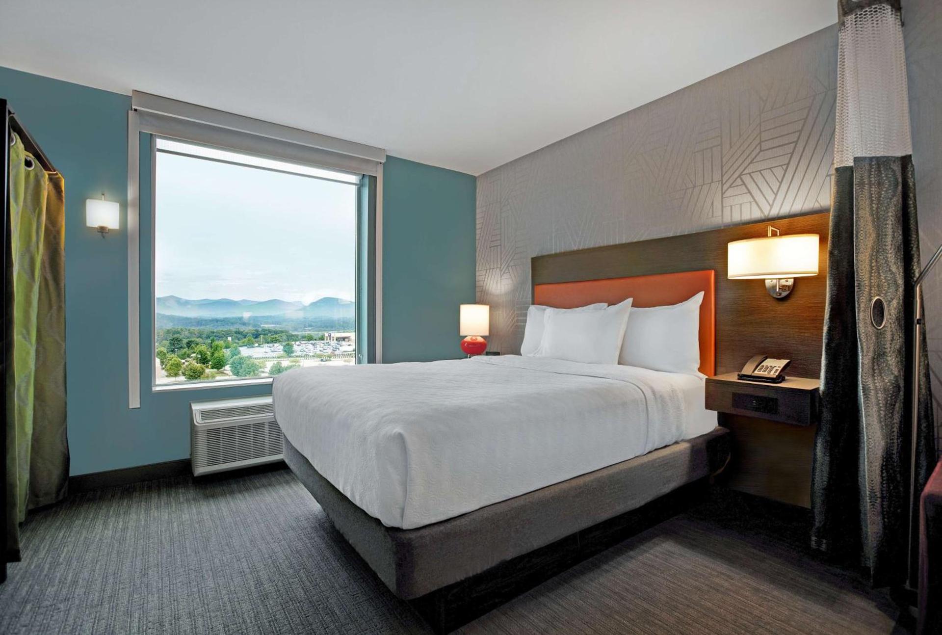 Home2 Suites By Hilton Asheville Airport photo 18