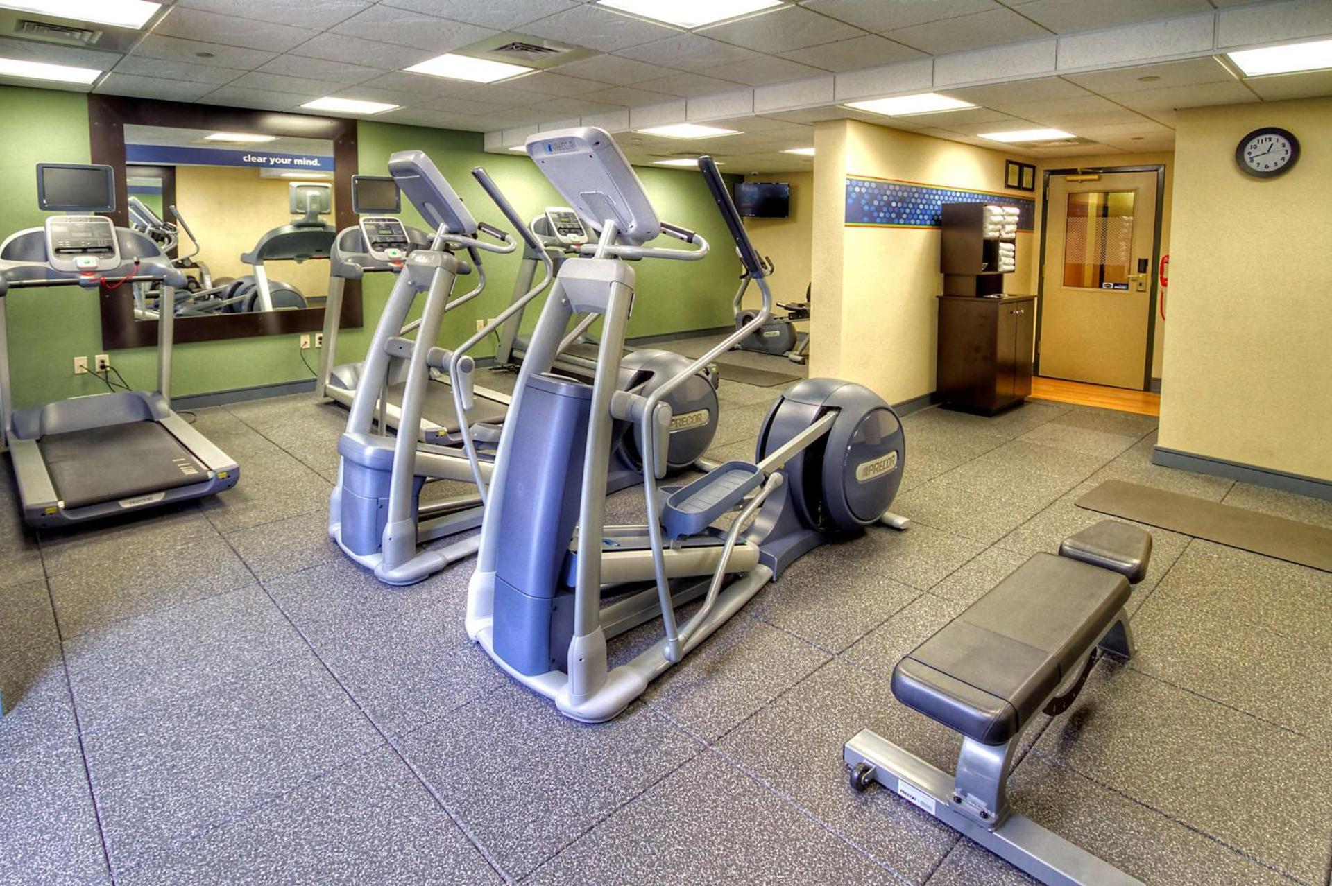 Hampton Inn and Suites Asheville Airport photo 15