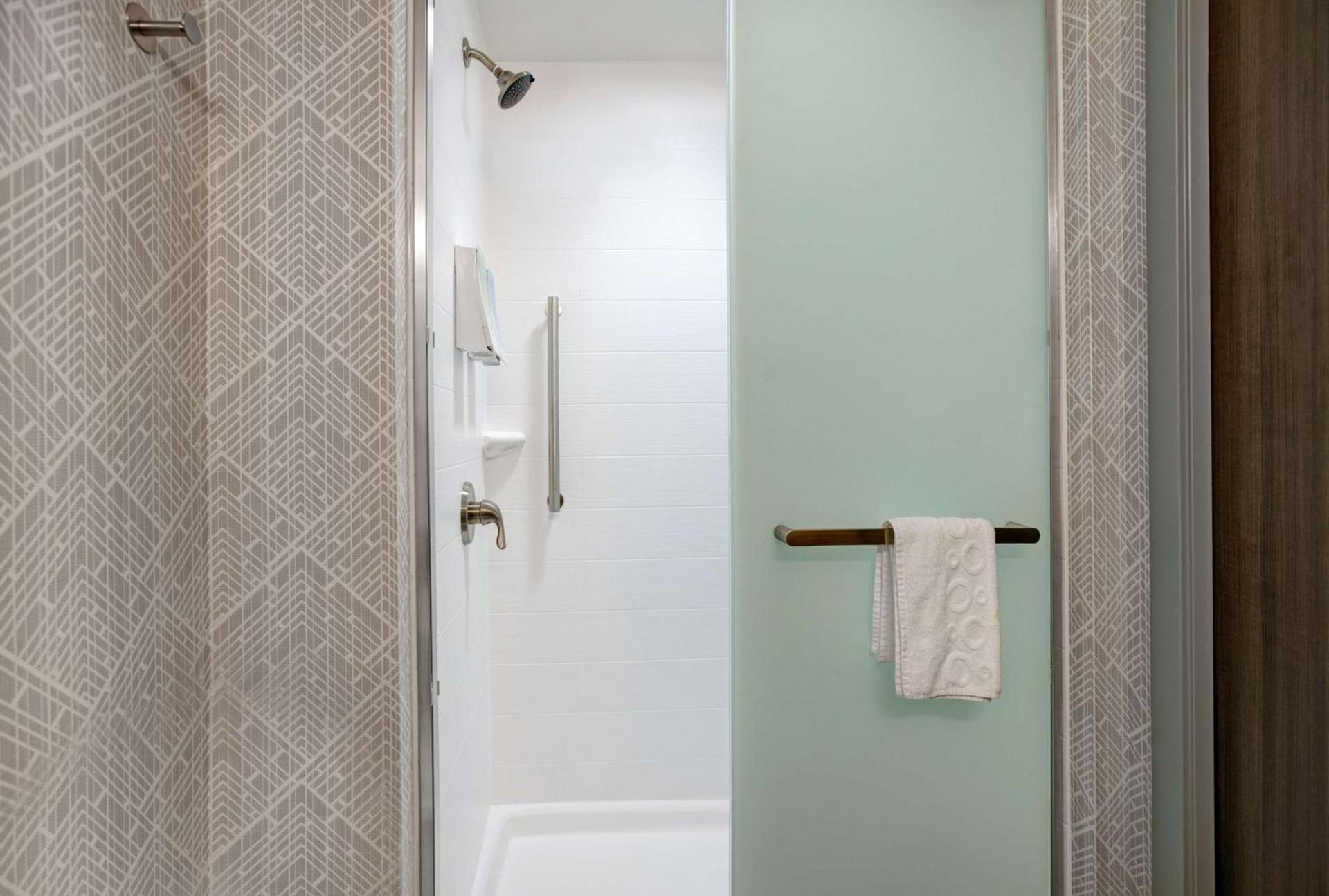 Home2 Suites By Hilton Asheville Airport photo 36