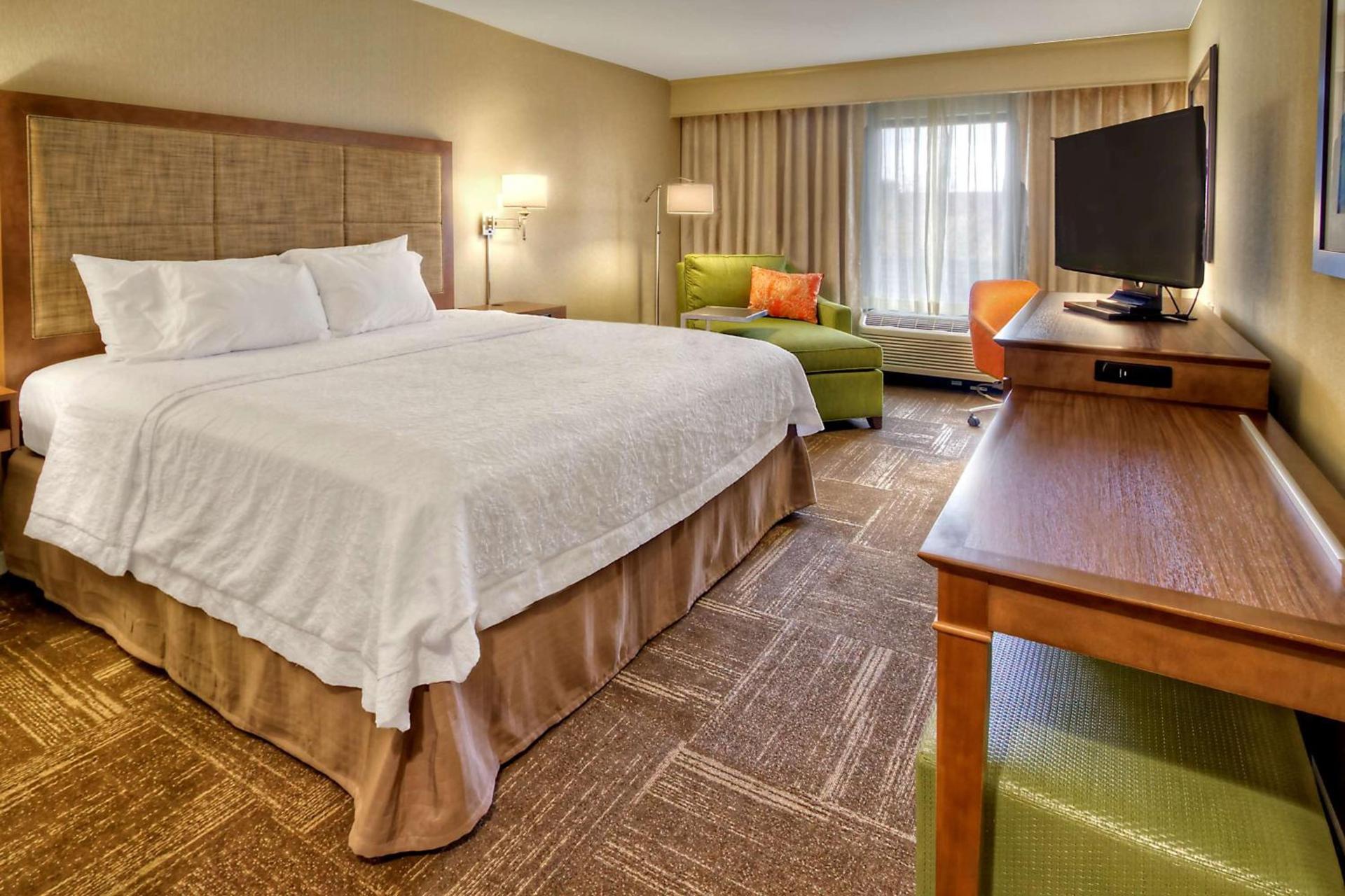 Hampton Inn and Suites Asheville Airport photo 43