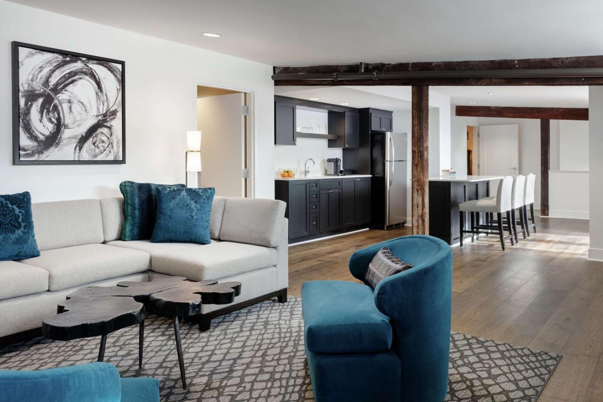 Foundry Hotel Asheville, Curio Collection By Hilton photo 8