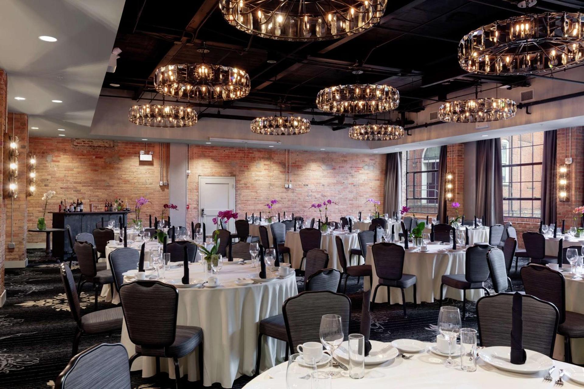Foundry Hotel Asheville, Curio Collection By Hilton — hotel in Asheville, NC