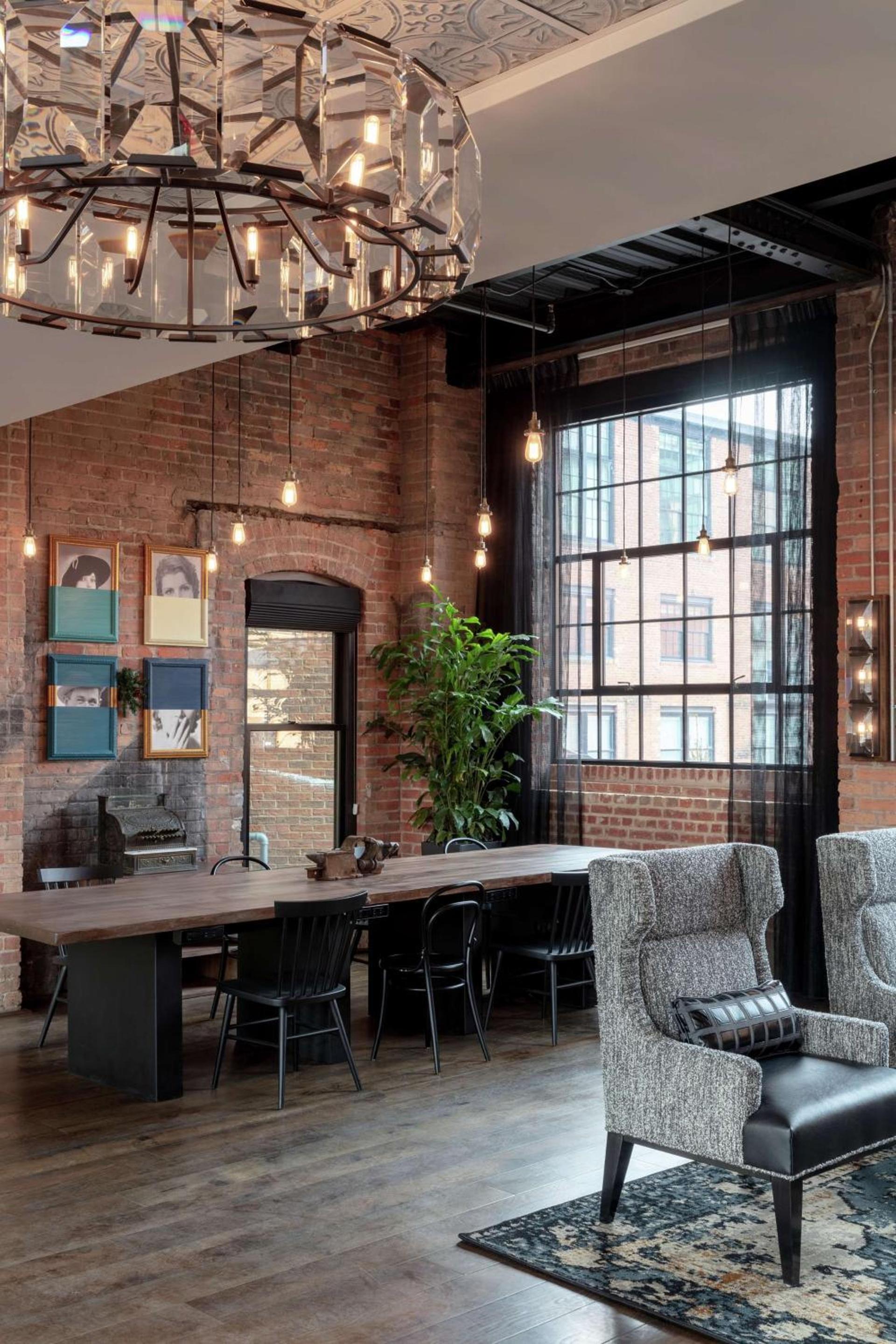 Foundry Hotel Asheville, Curio Collection By Hilton photo 3