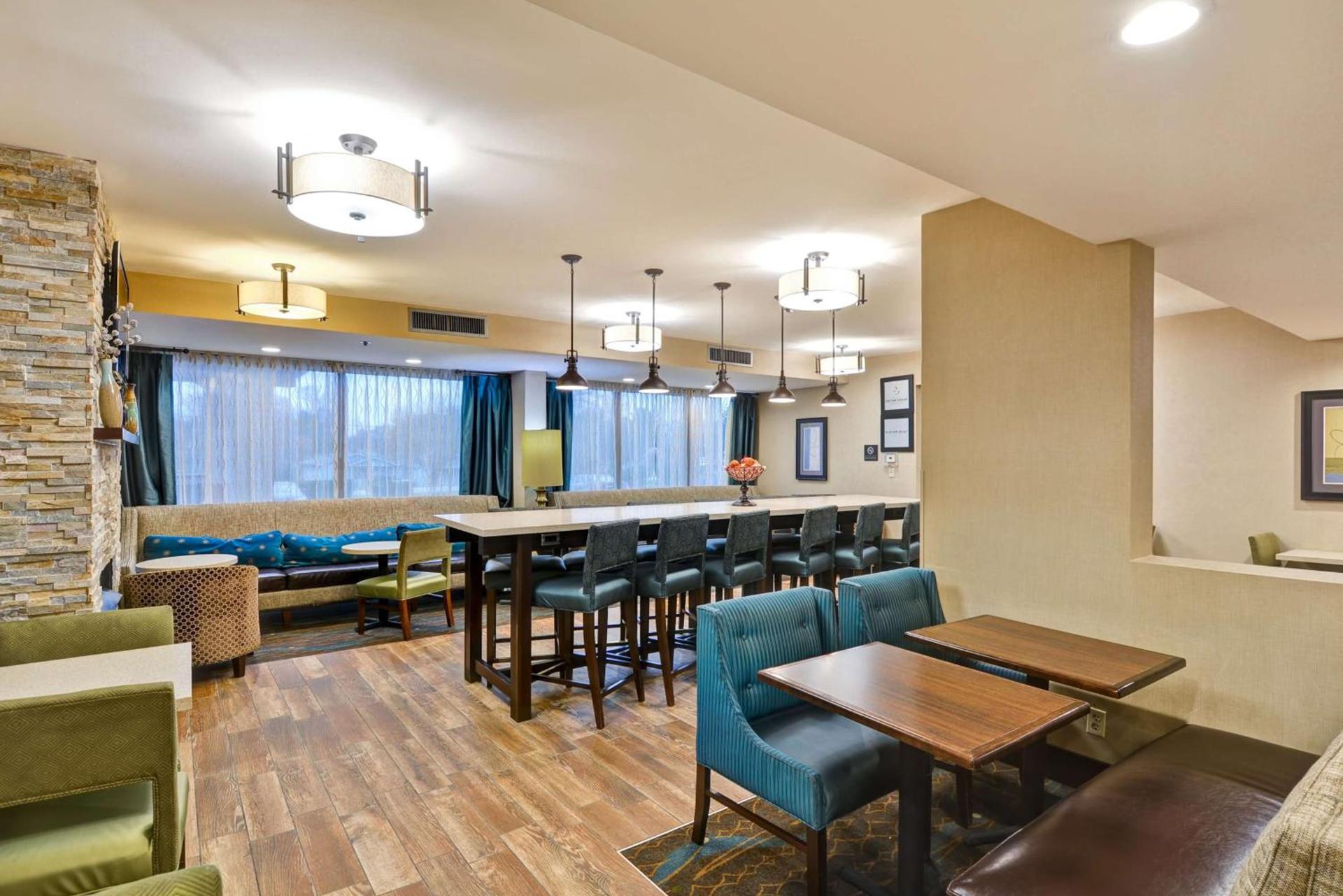 Hampton Inn Hendersonville photo 10