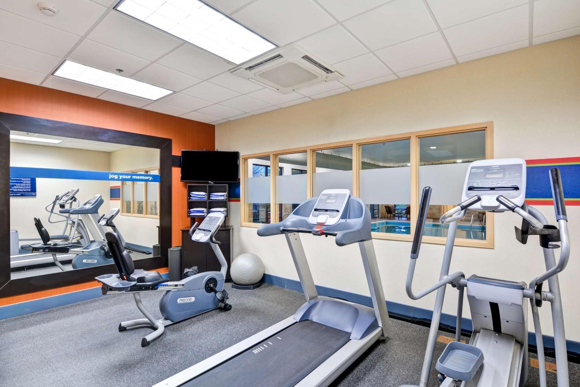 Hampton Inn Hendersonville photo 20