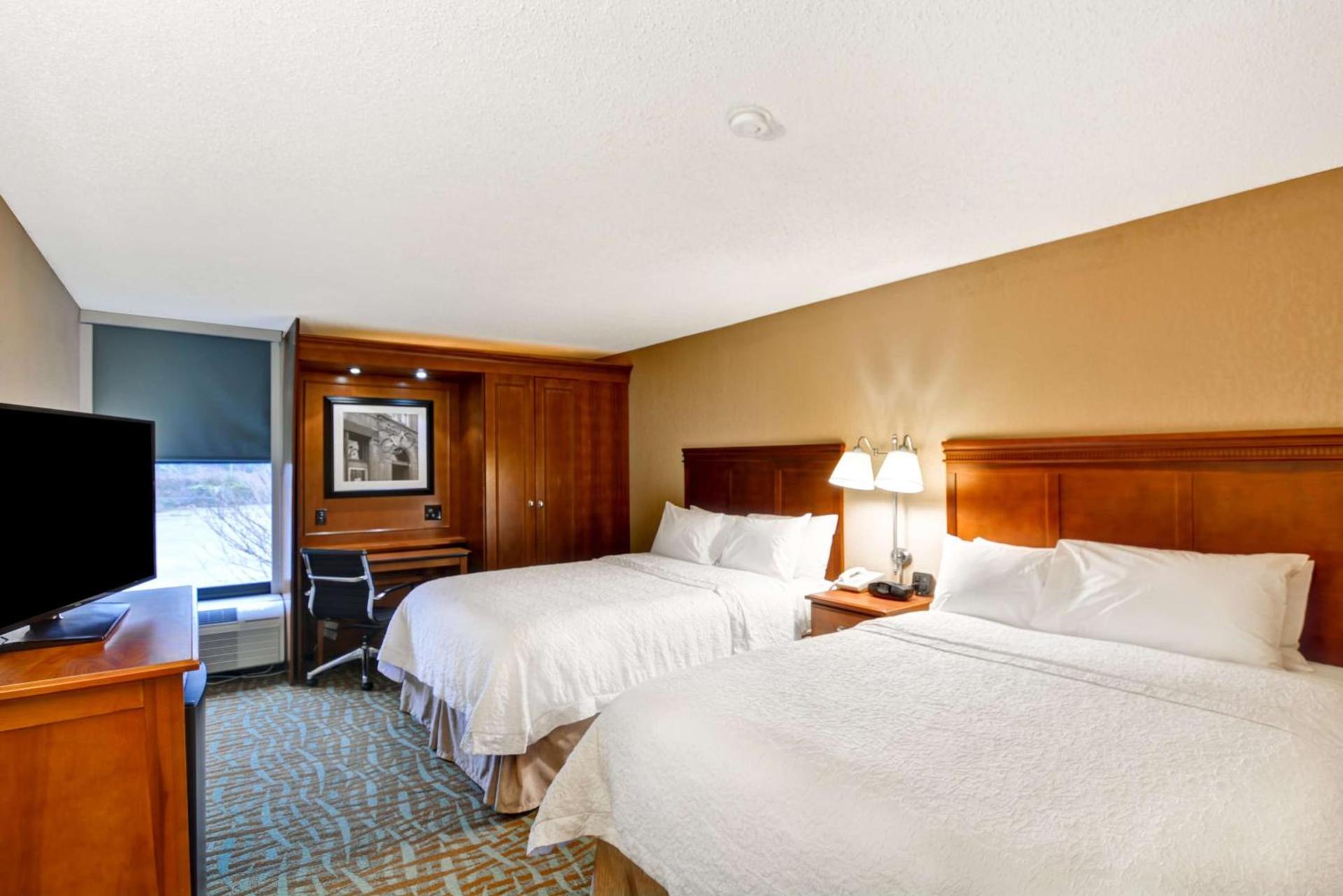 Hampton Inn Hendersonville photo 26