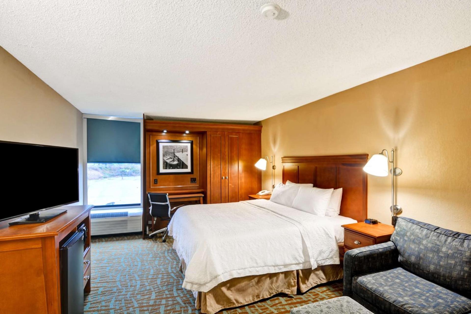 Hampton Inn Hendersonville photo 27