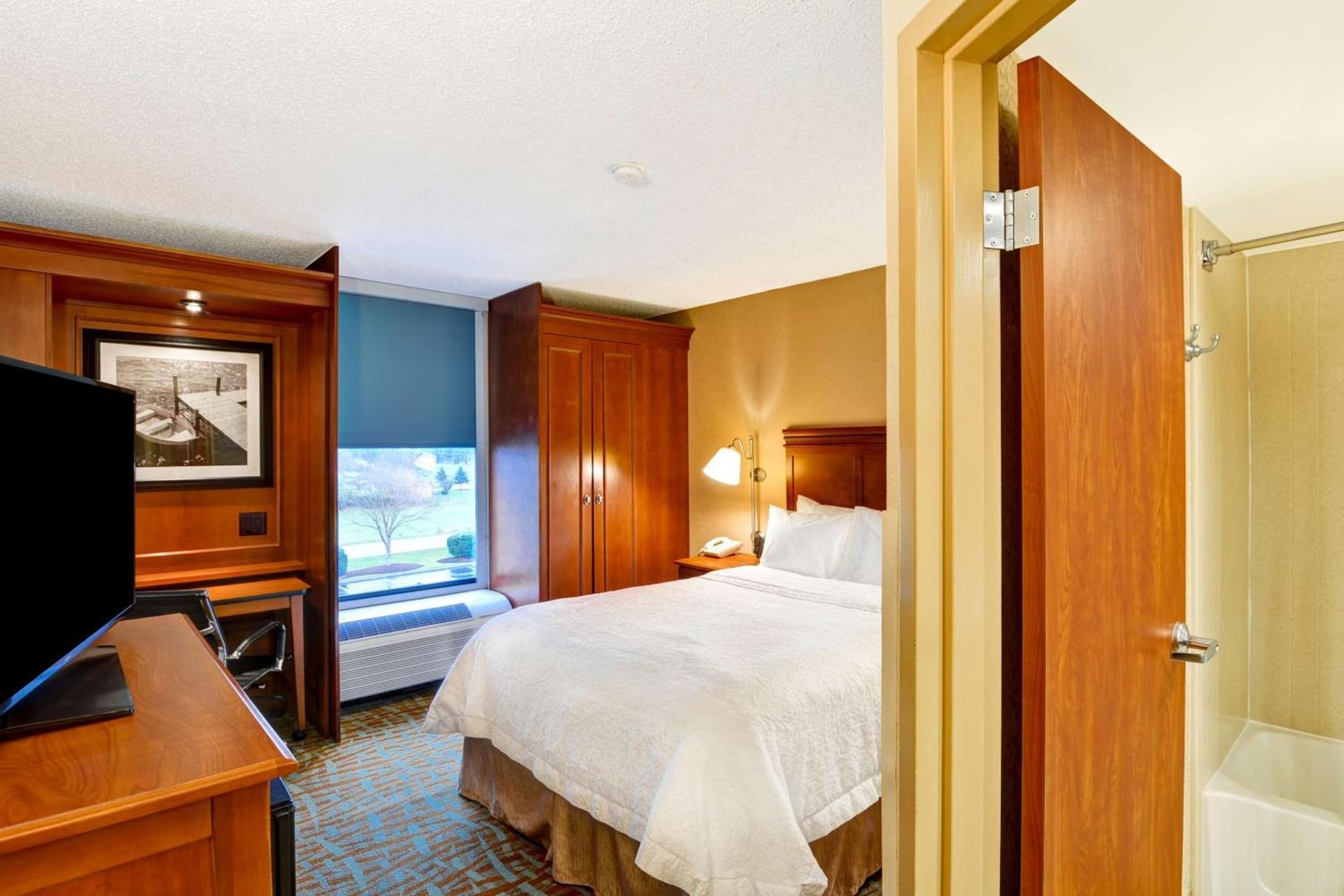 Hampton Inn Hendersonville photo 29