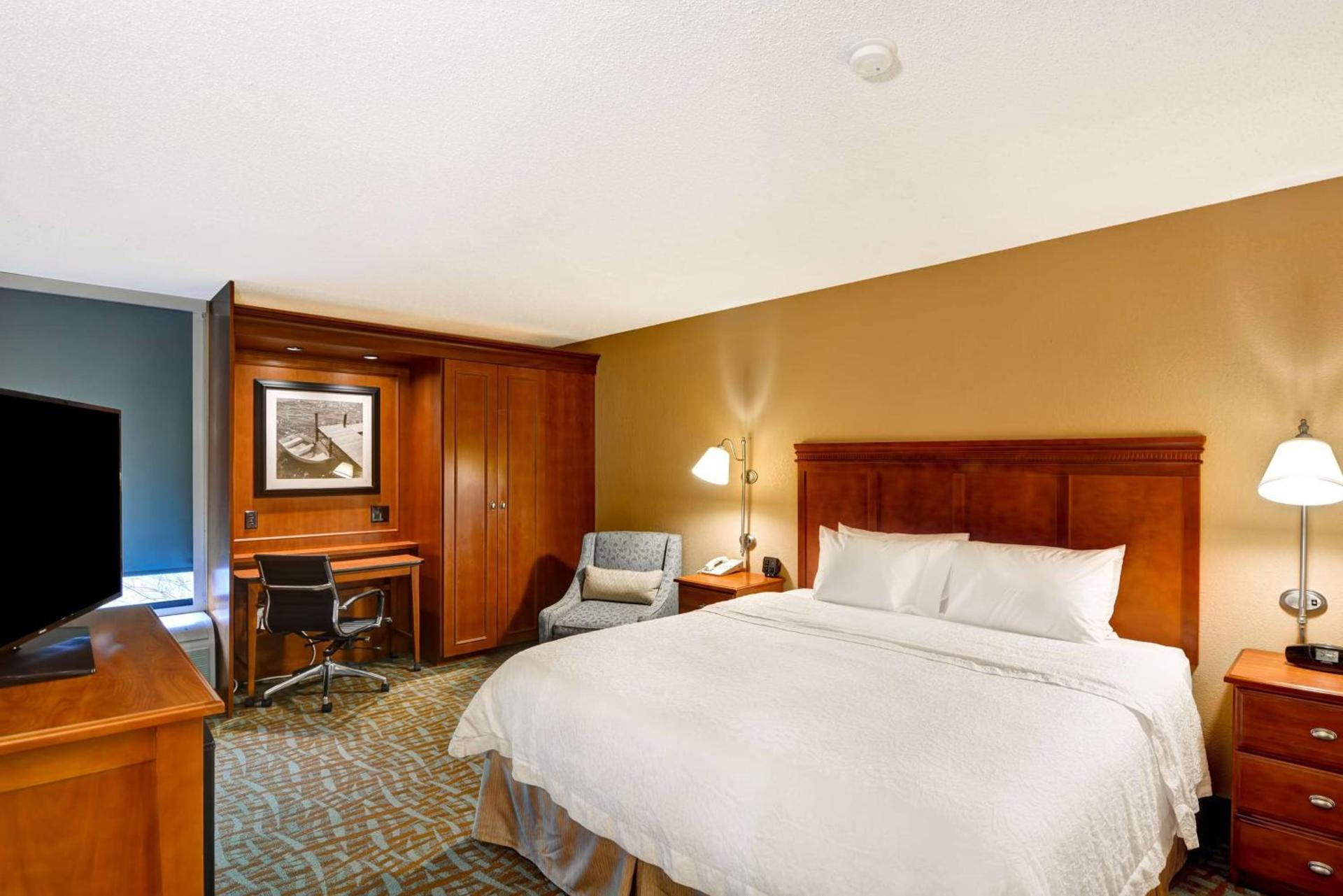 Hampton Inn Hendersonville photo 35