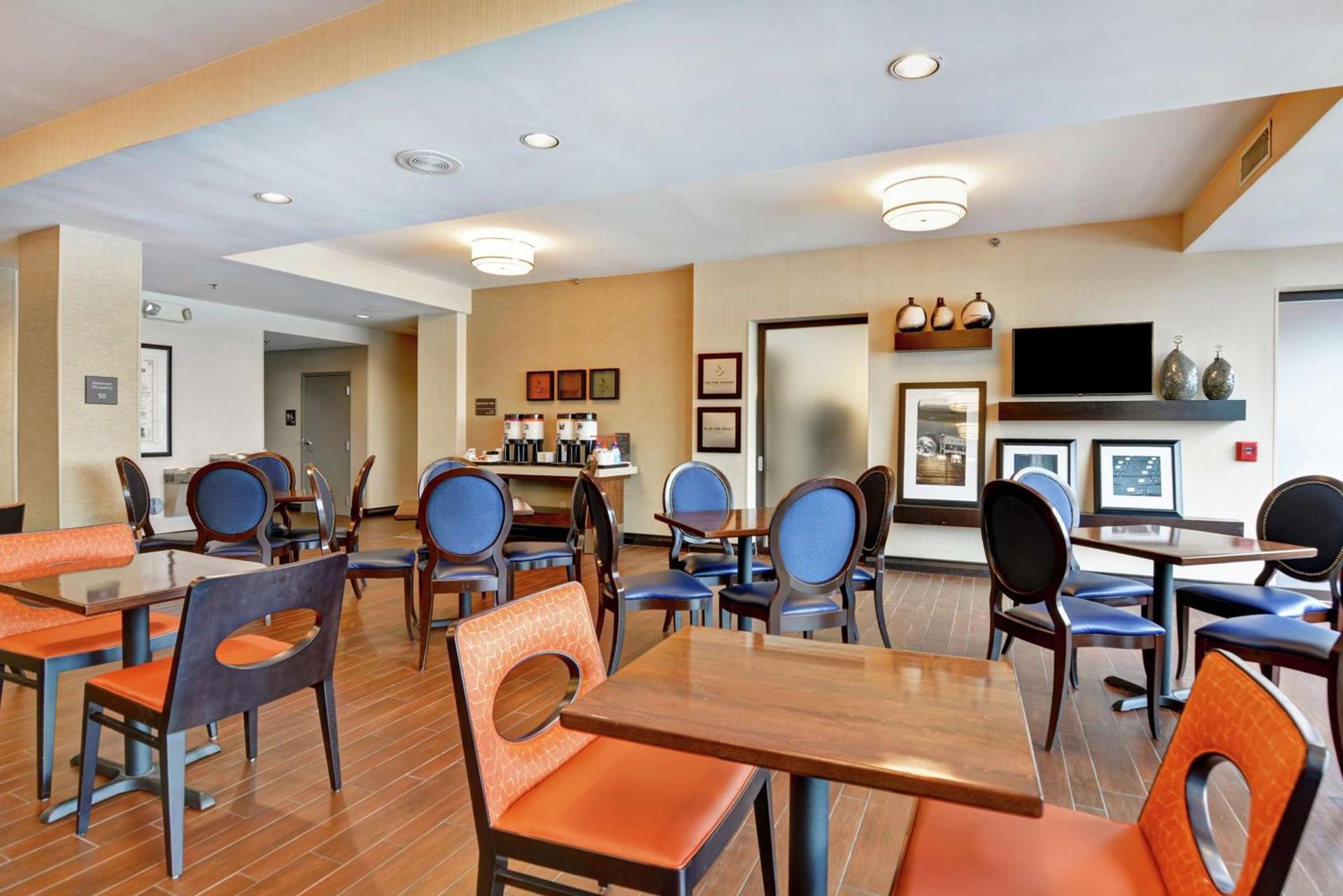 Hampton Inn Scranton at Montage Mountain photo 4