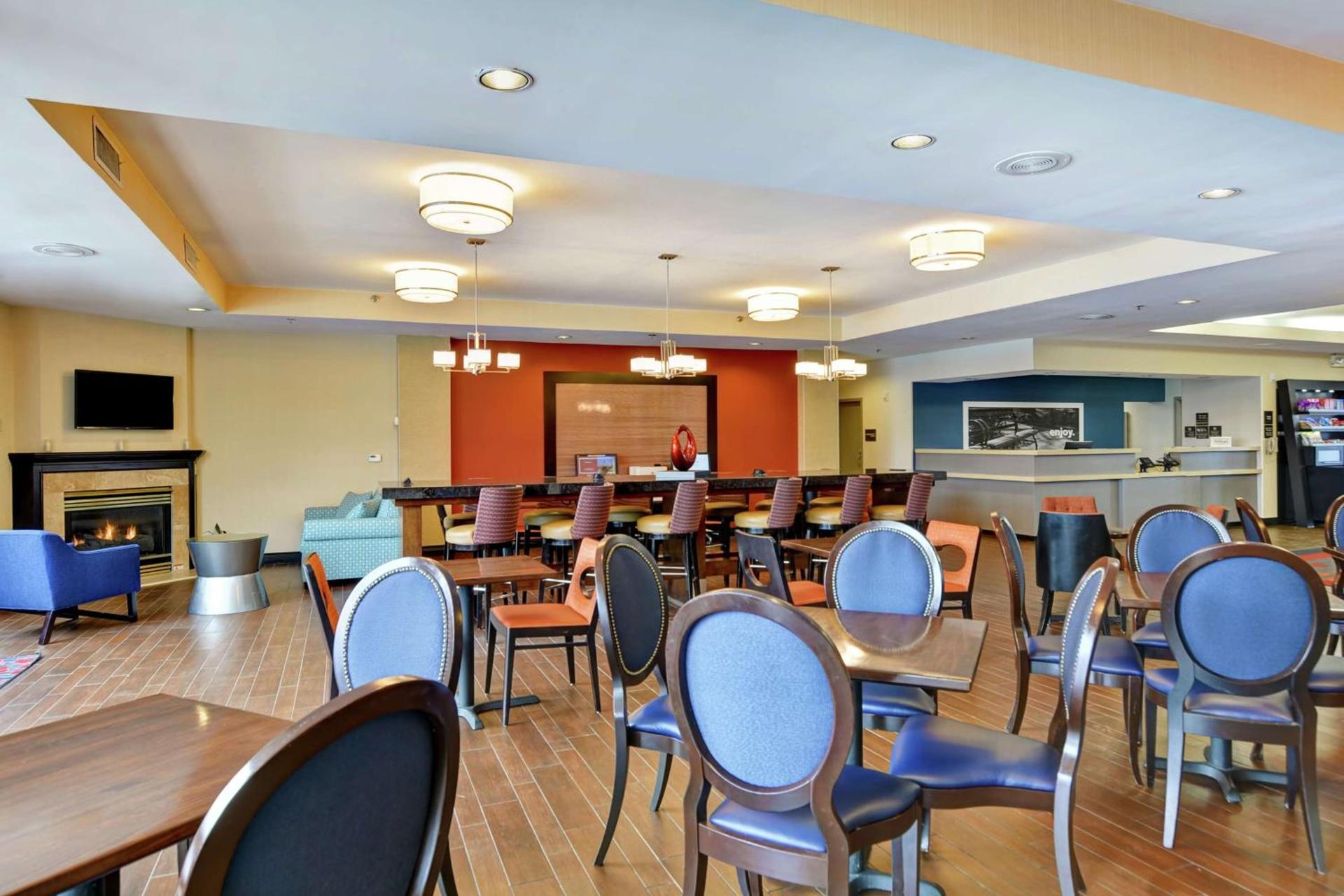 Hampton Inn Scranton at Montage Mountain photo 5