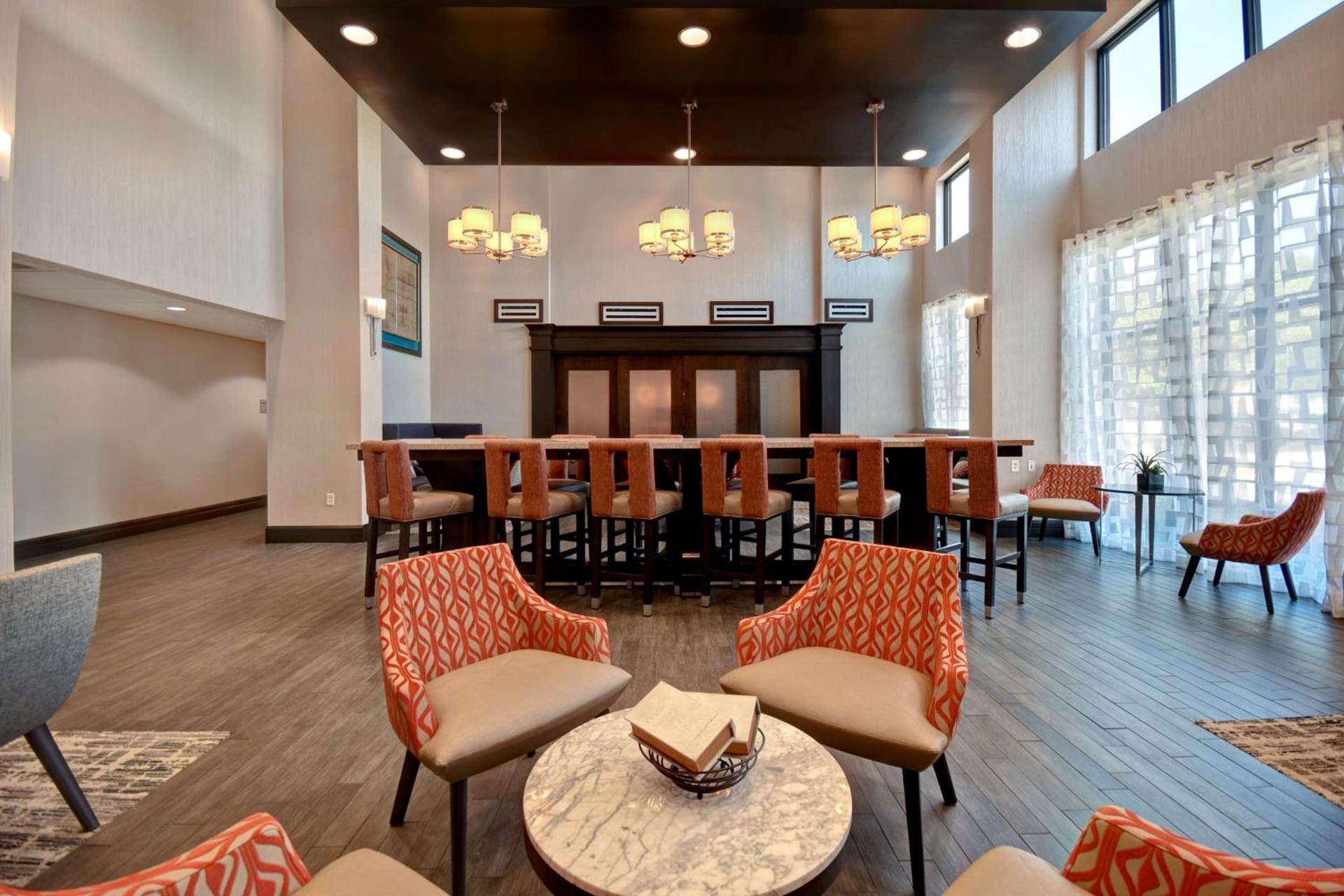 Hampton Inn & Suites Columbia South Fort Meade Area photo 7