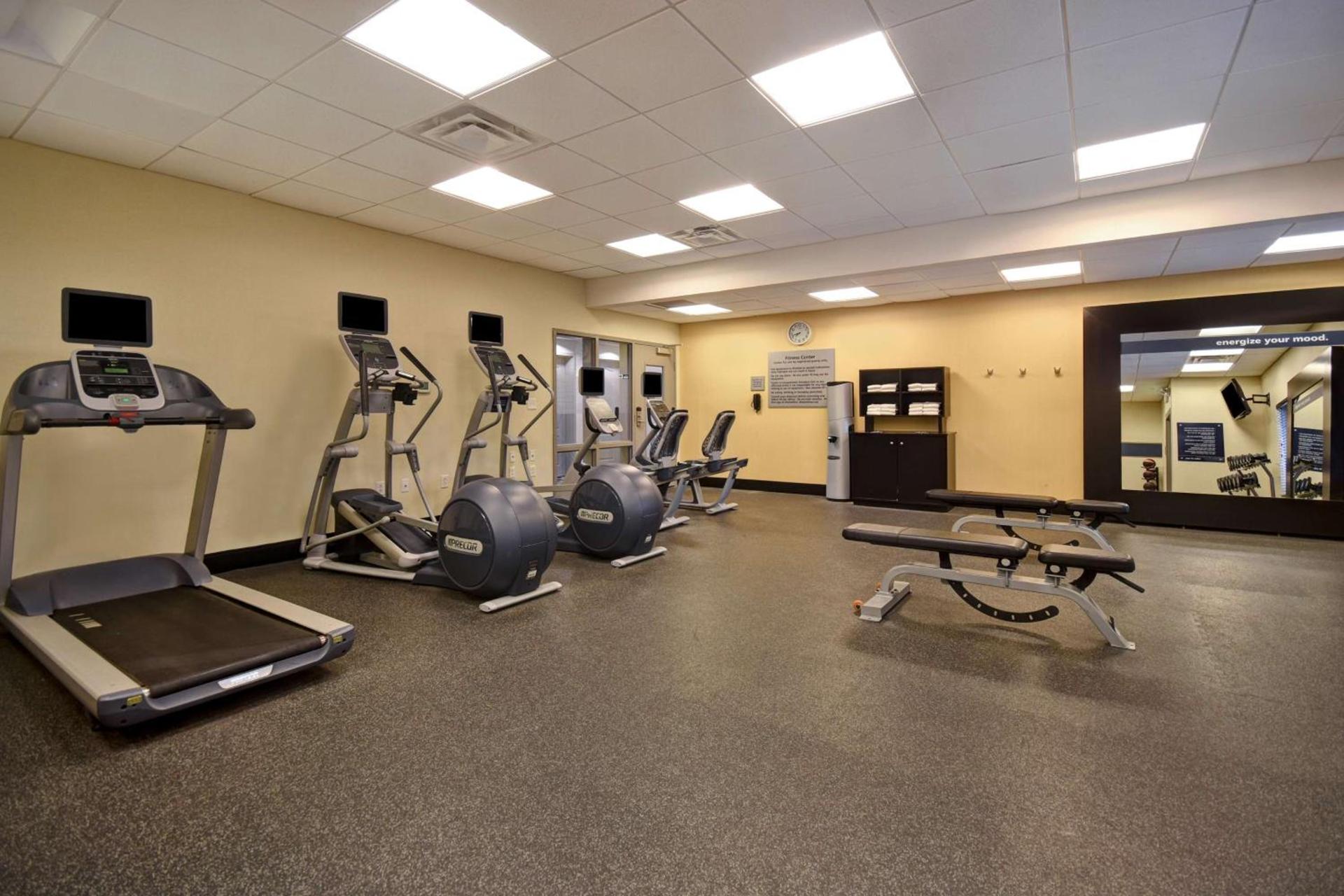 Hampton Inn & Suites Columbia South Fort Meade Area photo 13