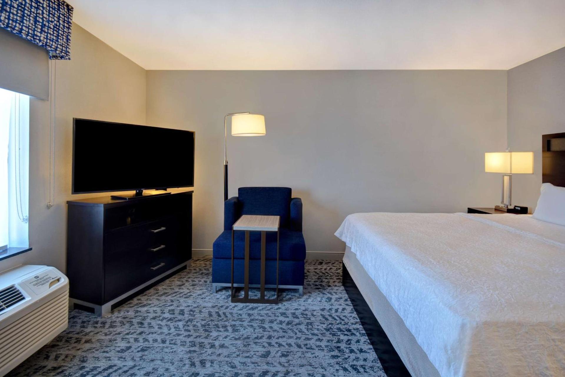 Hampton Inn & Suites Columbia South Fort Meade Area photo 22