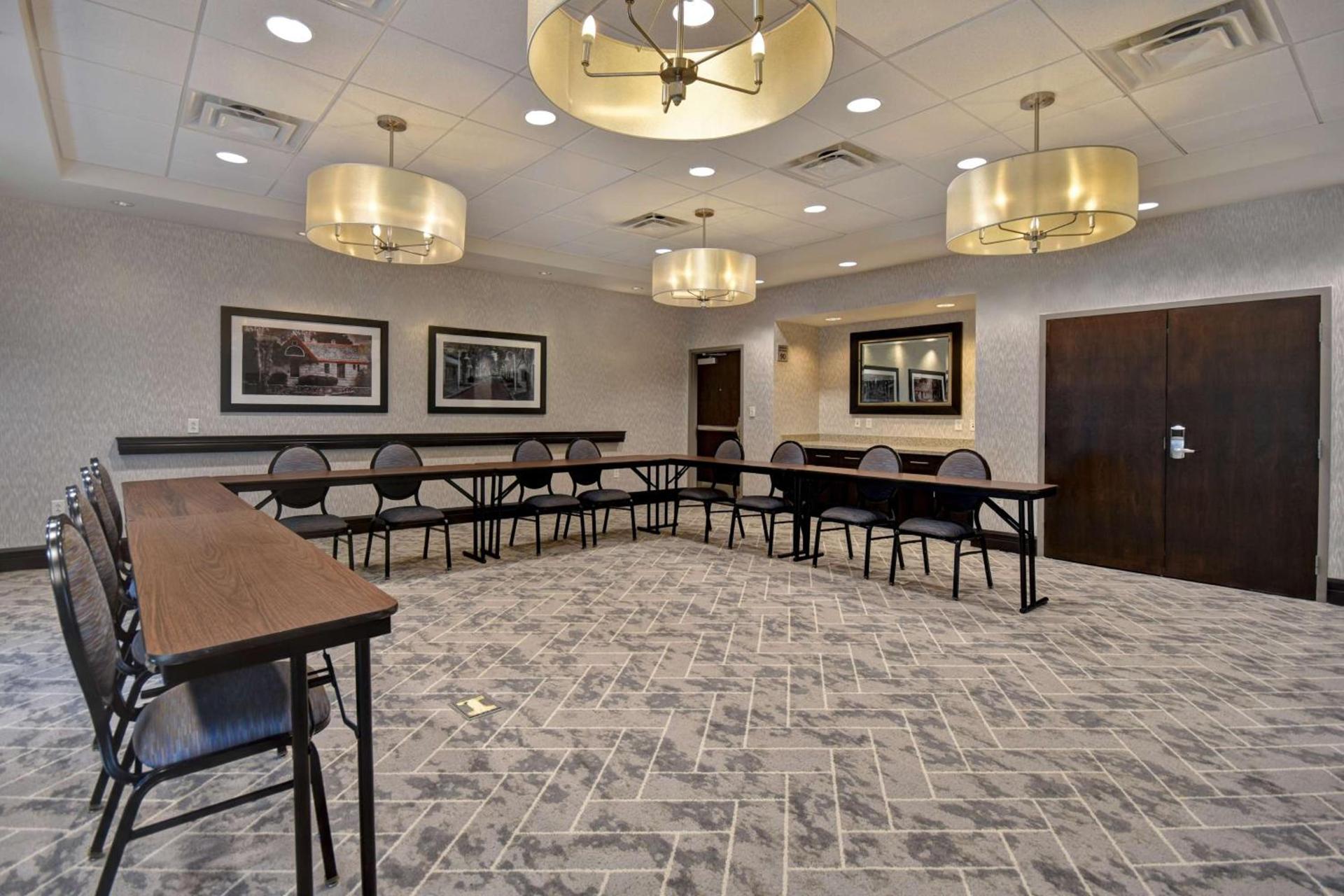 Hampton Inn & Suites Columbia South Fort Meade Area photo 37