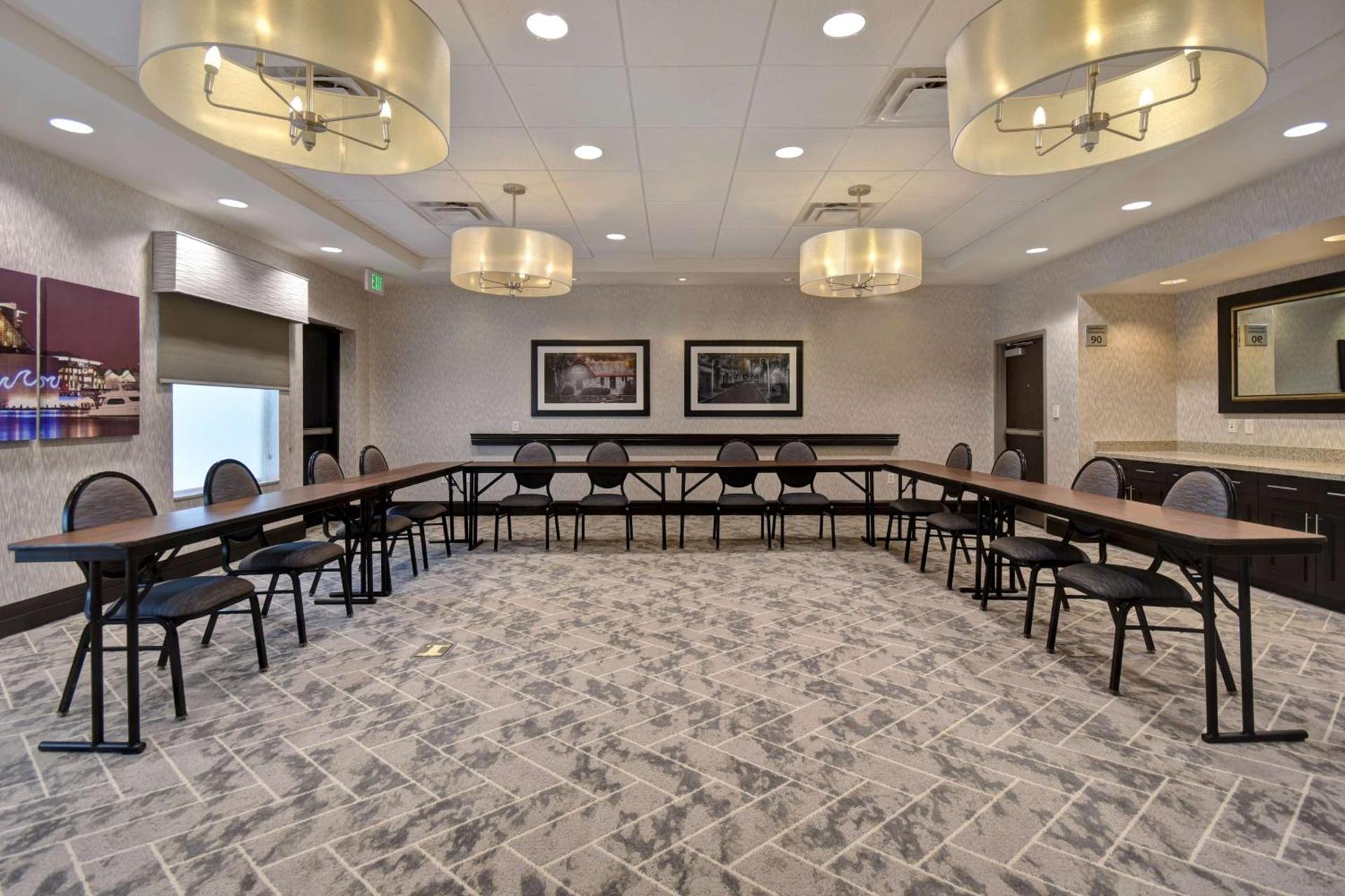 Hampton Inn & Suites Columbia South Fort Meade Area photo 39