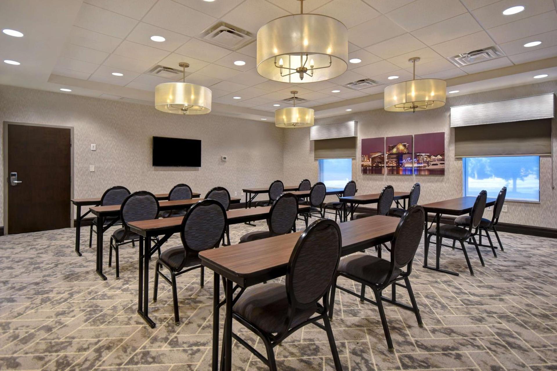 Hampton Inn & Suites Columbia South Fort Meade Area photo 40