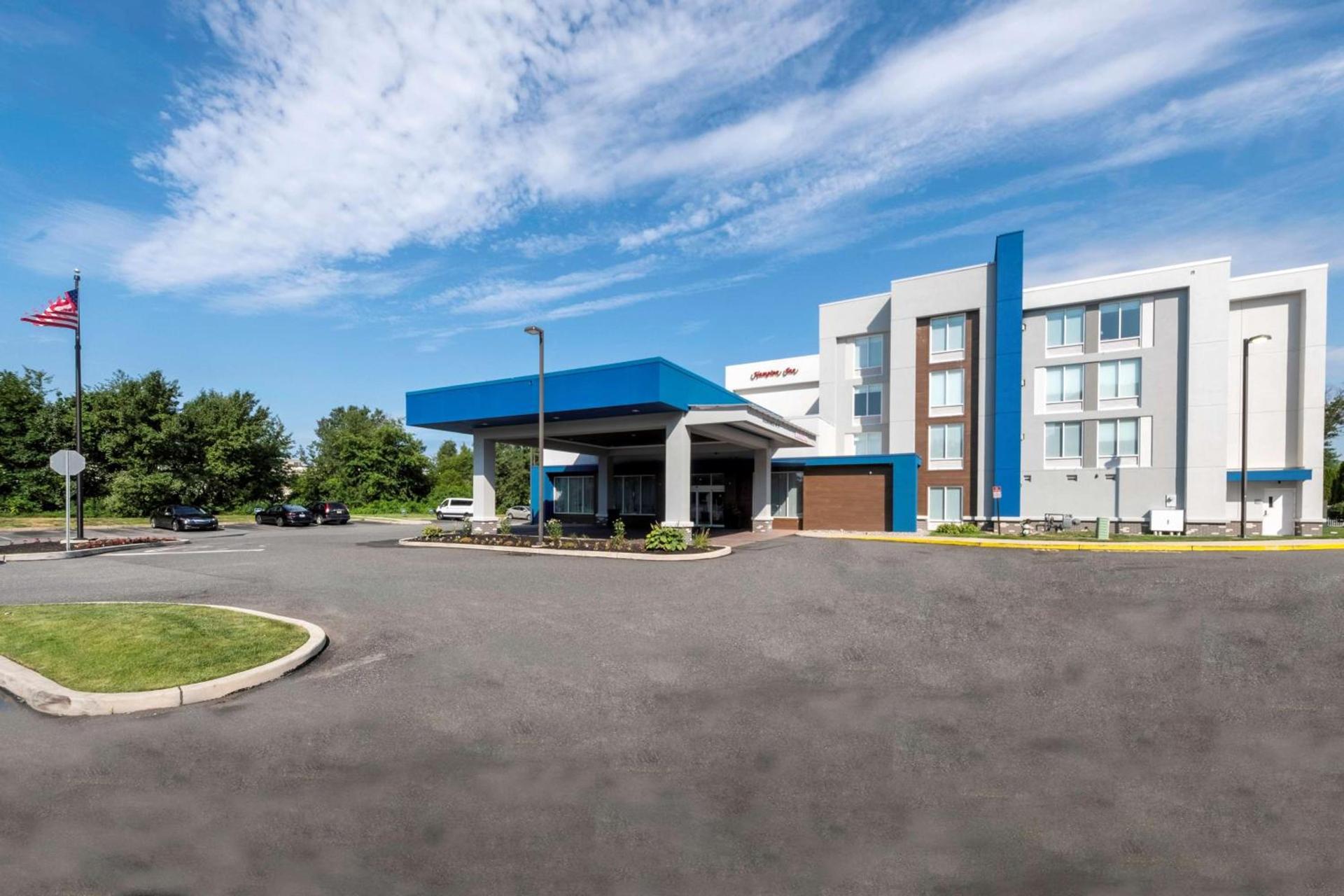 Hampton Inn Swedesboro Philadelphia photo 1