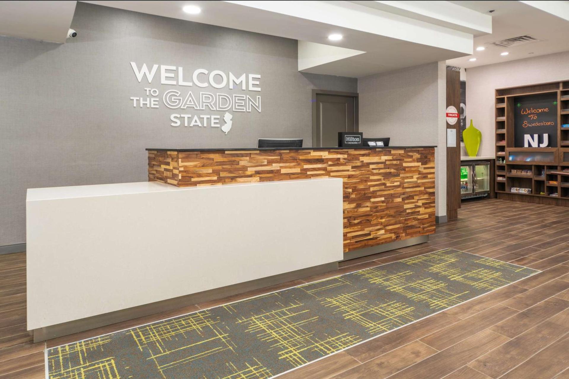 Hampton Inn Swedesboro Philadelphia photo 12