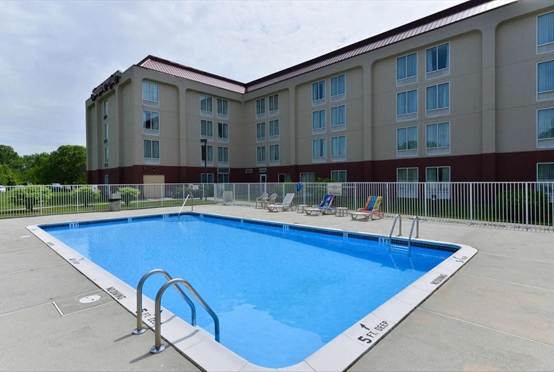 Hampton Inn Swedesboro Philadelphia photo 2