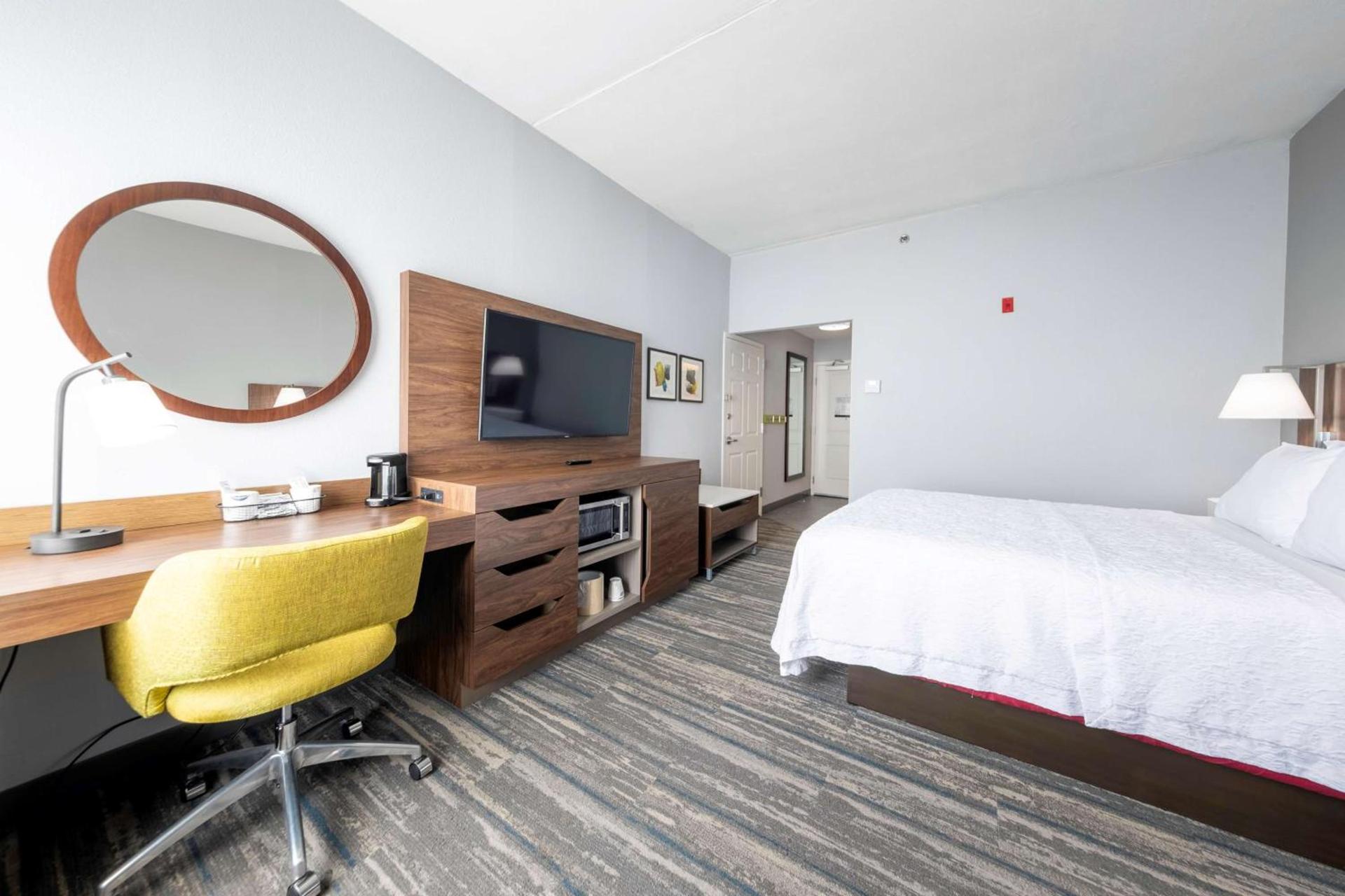 Hampton Inn Swedesboro Philadelphia photo 38