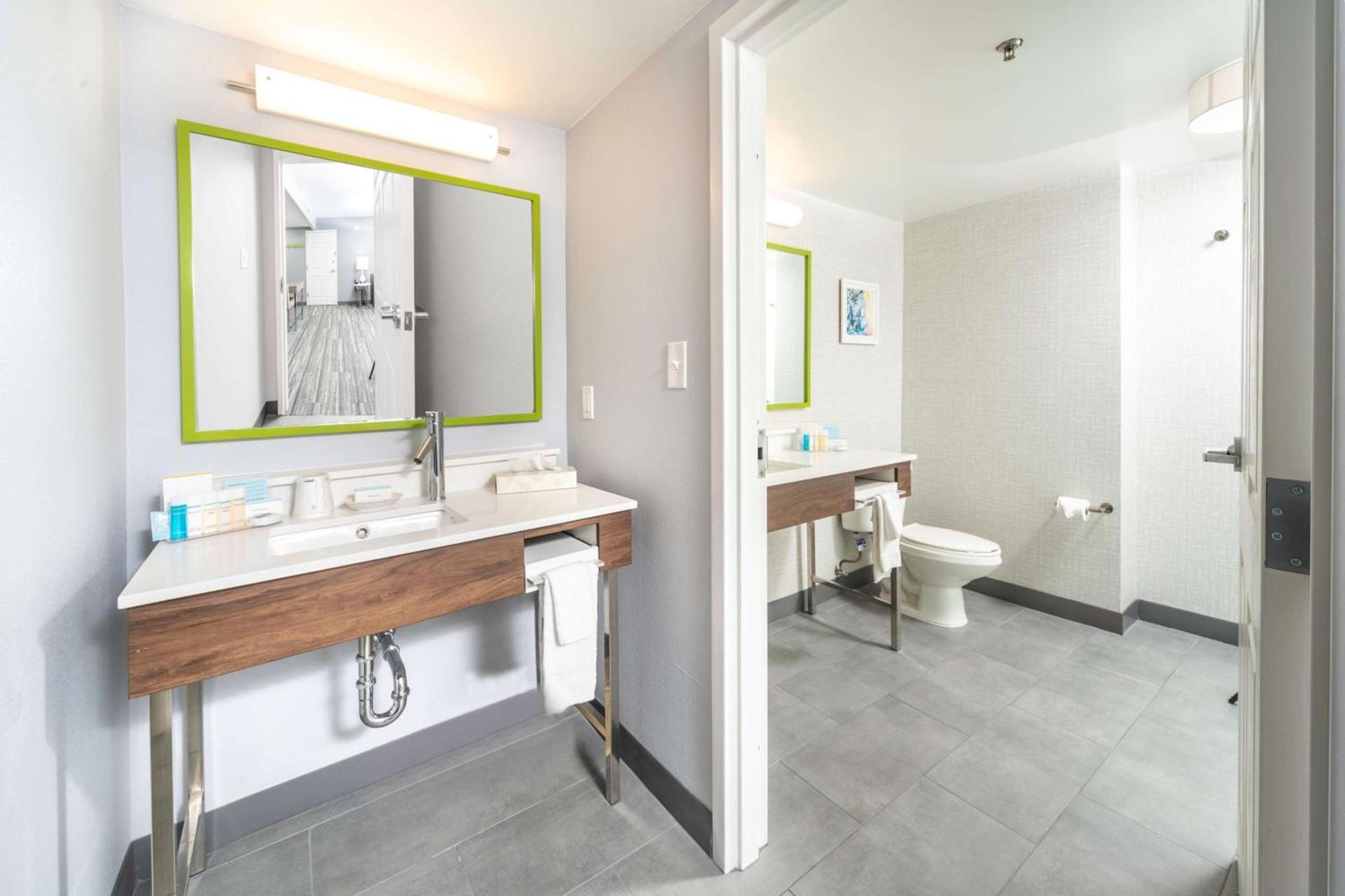 Hampton Inn Swedesboro Philadelphia photo 44