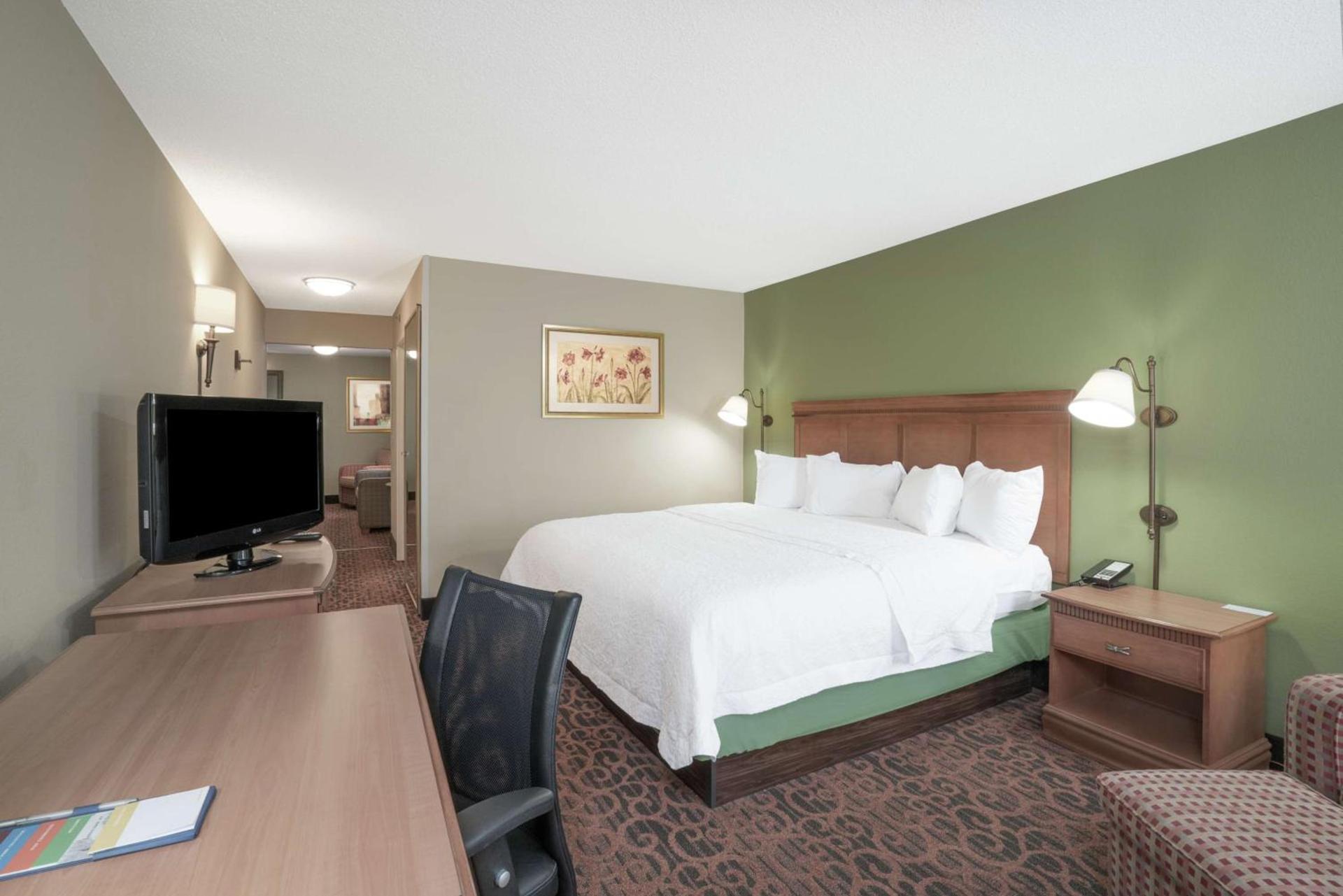 Spark by Hilton Bardstown photo 13