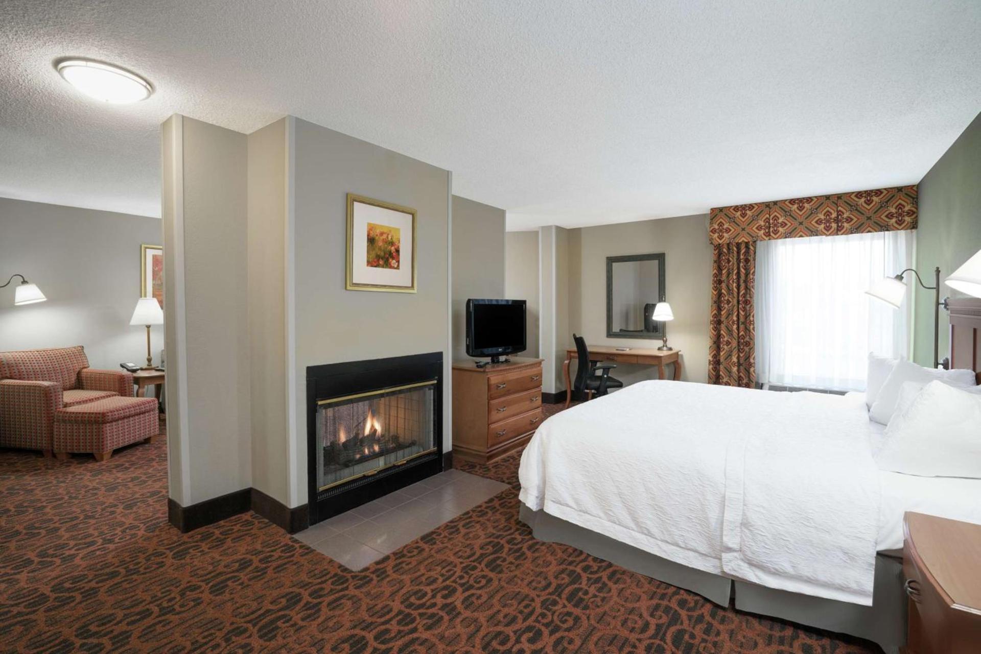 Spark by Hilton Bardstown photo 17