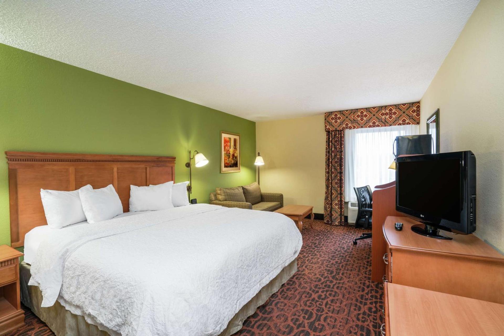 Spark by Hilton Bardstown photo 22