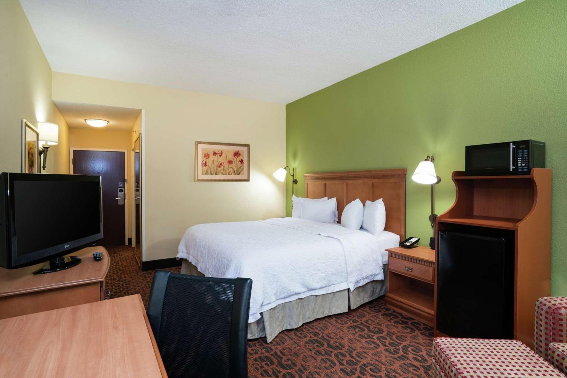 Spark by Hilton Bardstown photo 24