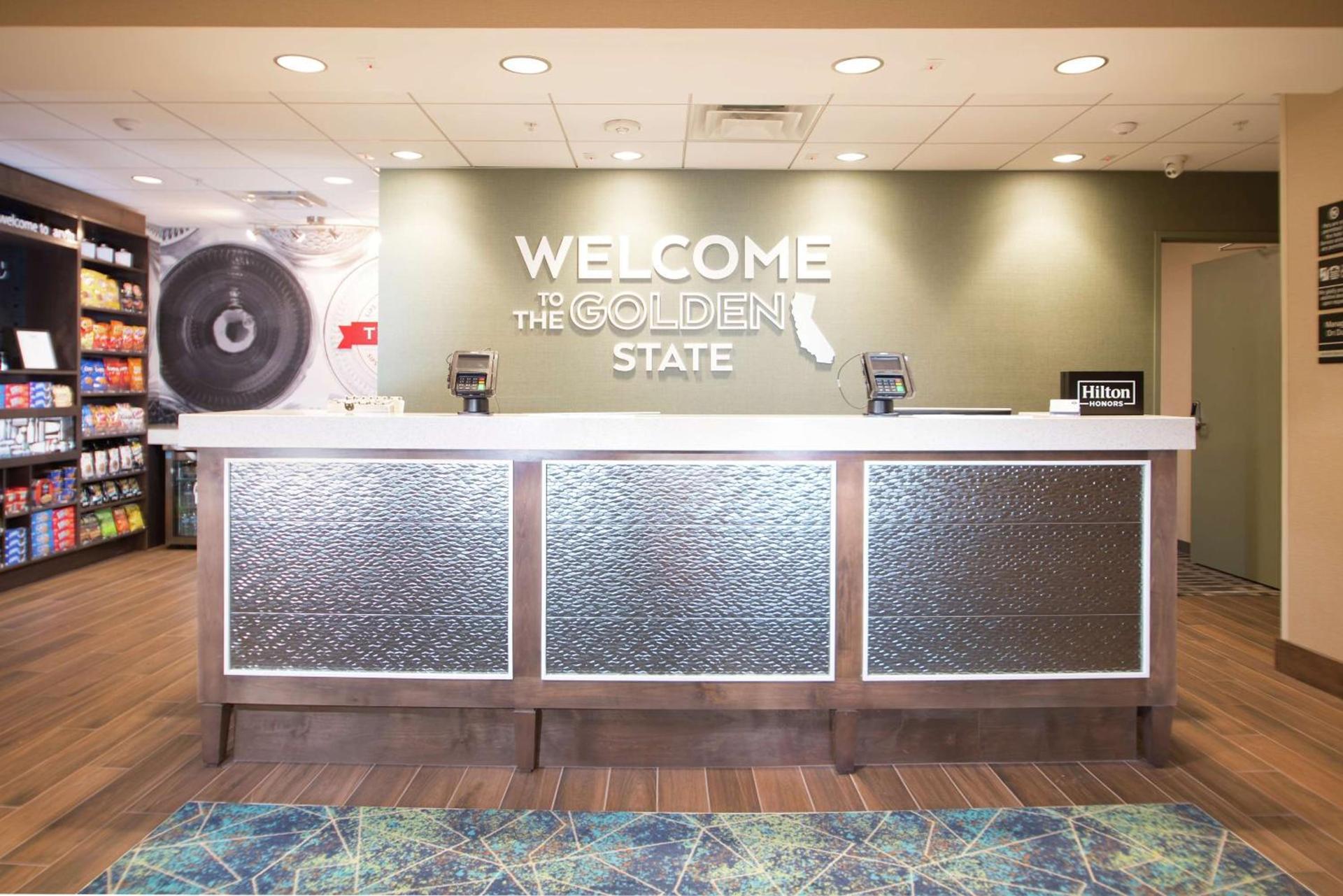 Hampton Inn Arvin Tejon Ranch, Ca photo 2