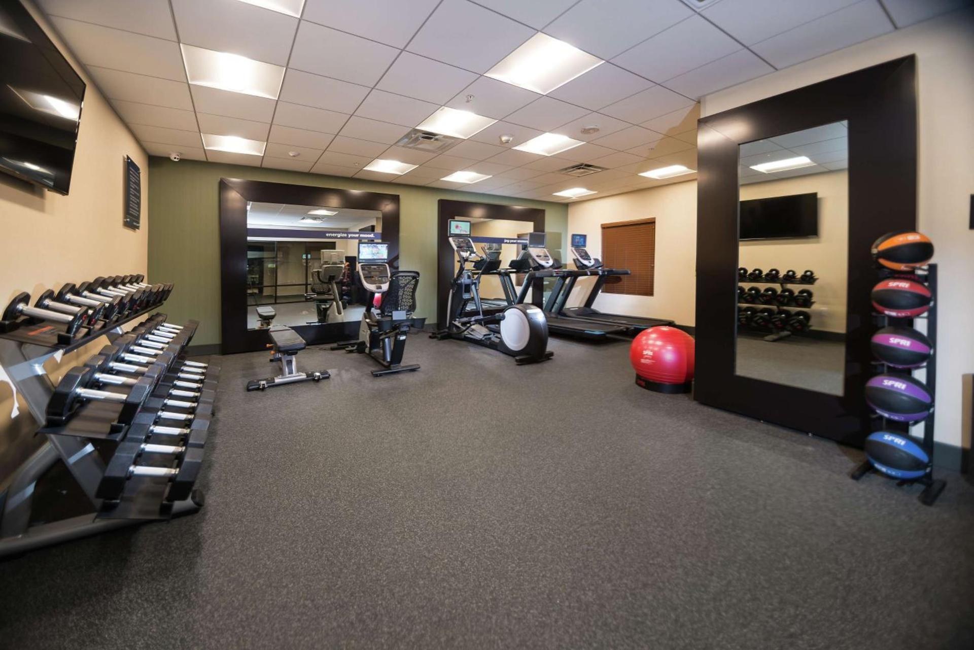Hampton Inn Arvin Tejon Ranch, Ca photo 17