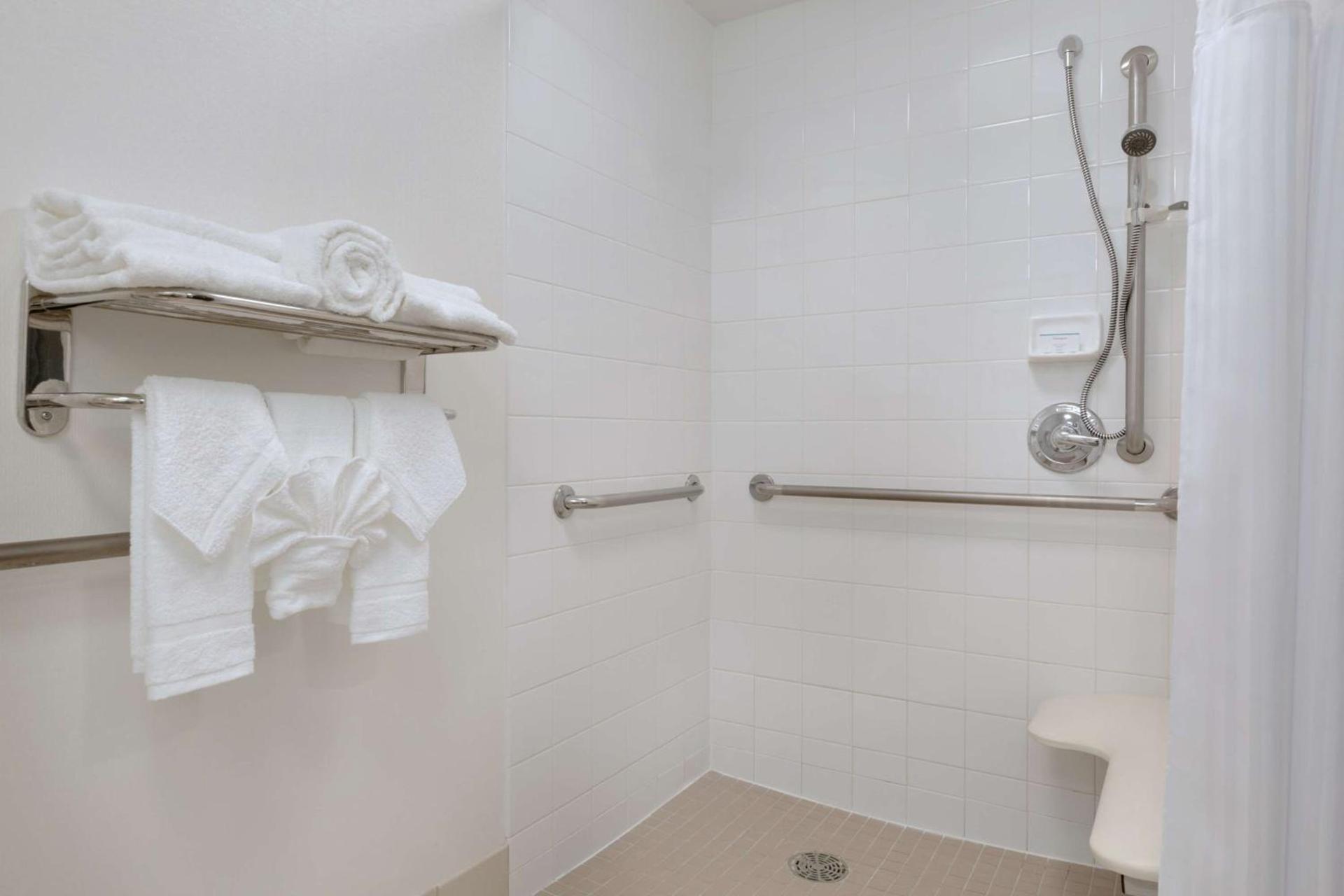 Hilton Garden Inn Worcester photo 23