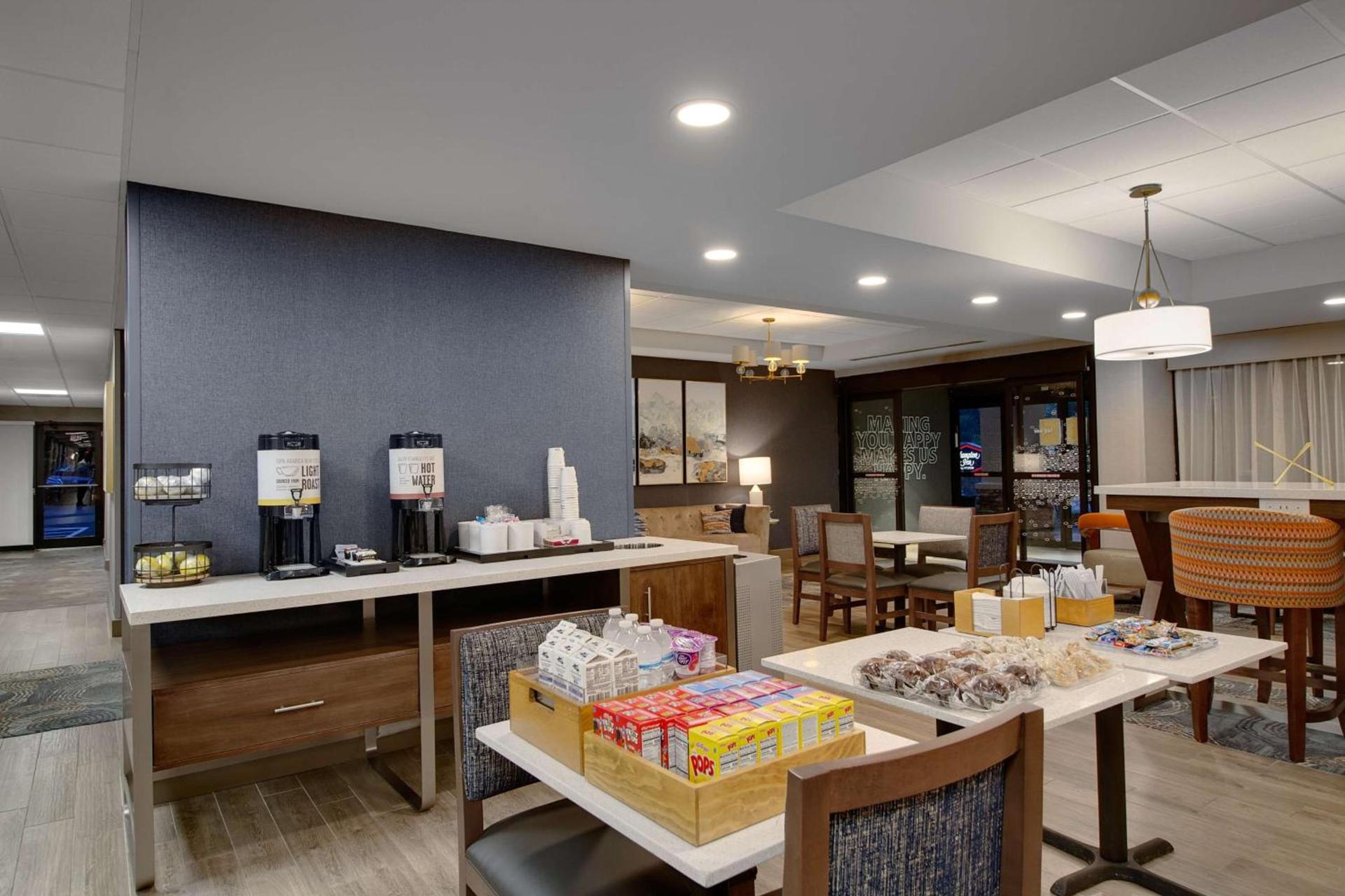 Hampton Inn Birmingham-Colonnade 280 photo 23