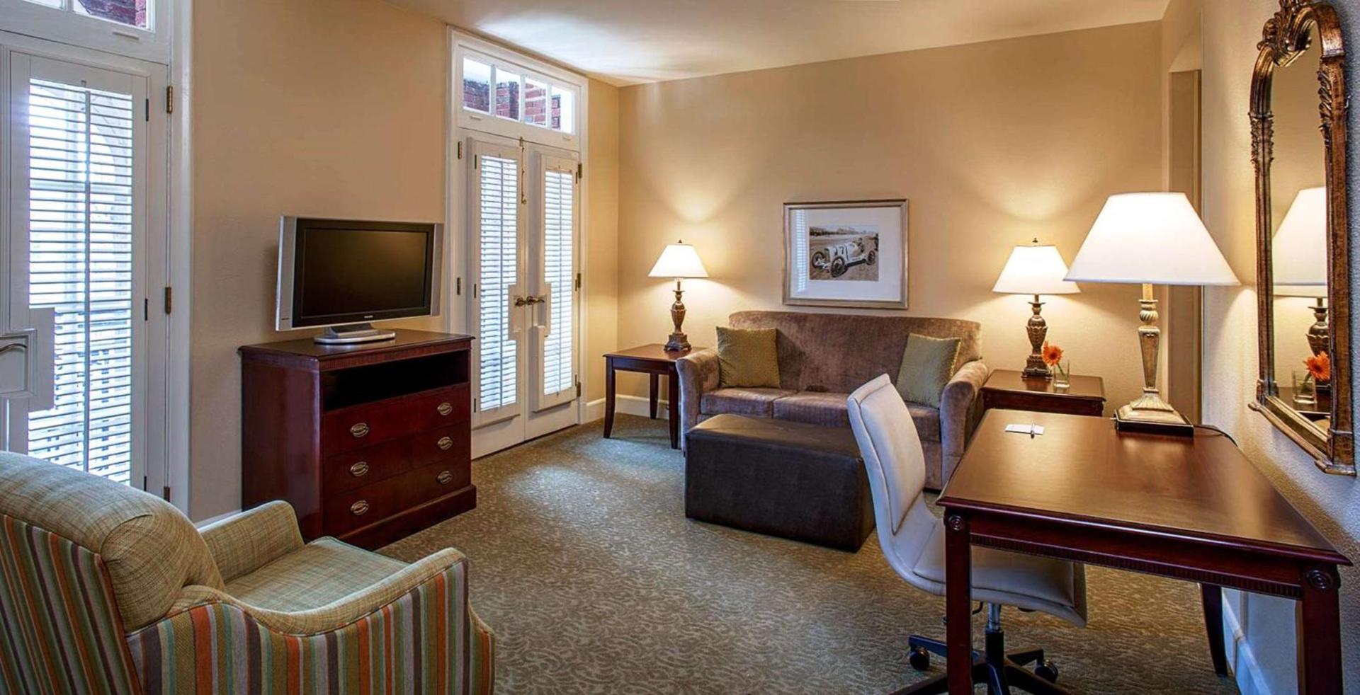 Hampton Inn & Suites Birmingham-Downtown-Tutwiler photo 8