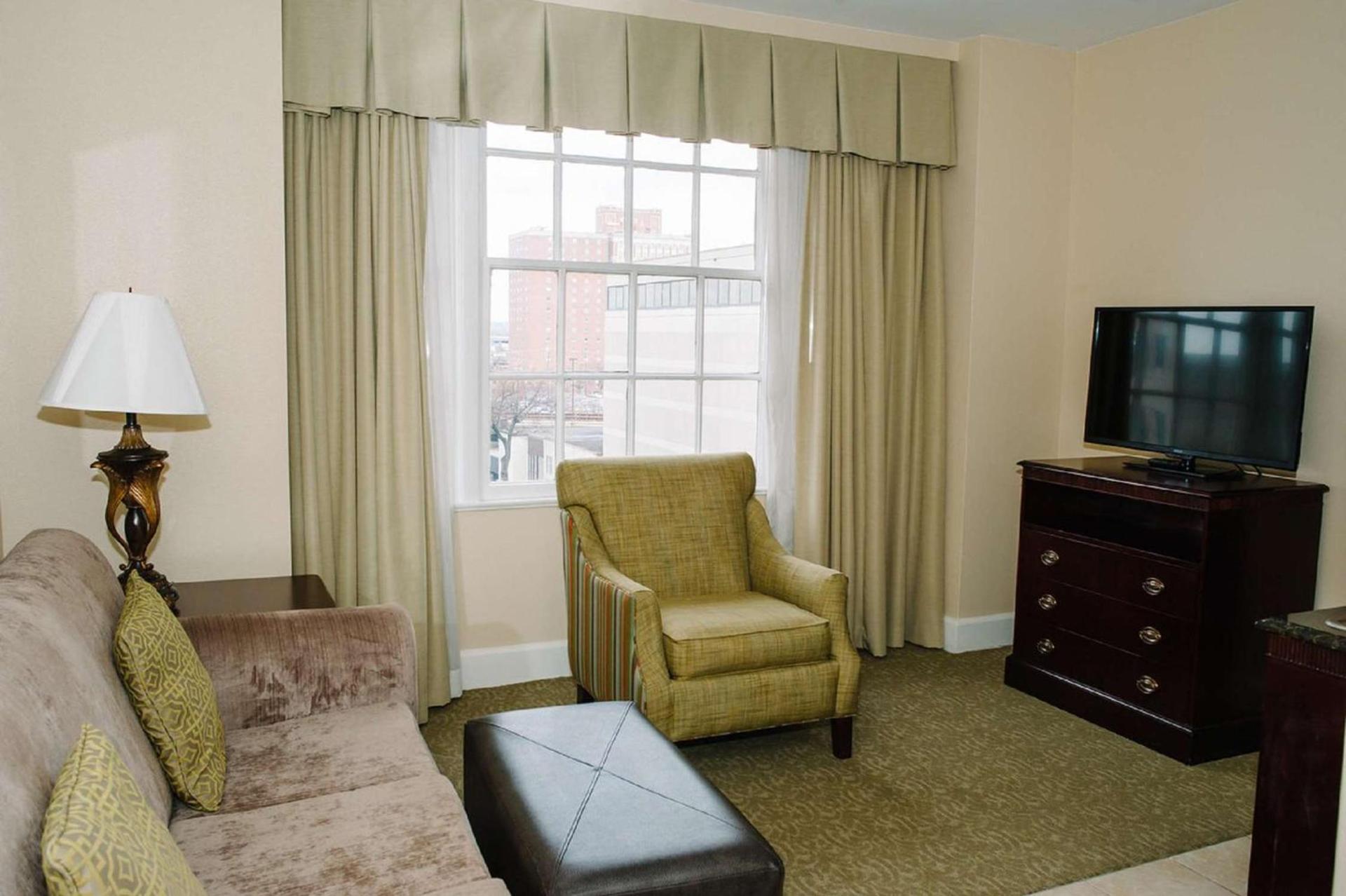 Hampton Inn & Suites Birmingham-Downtown-Tutwiler photo 9
