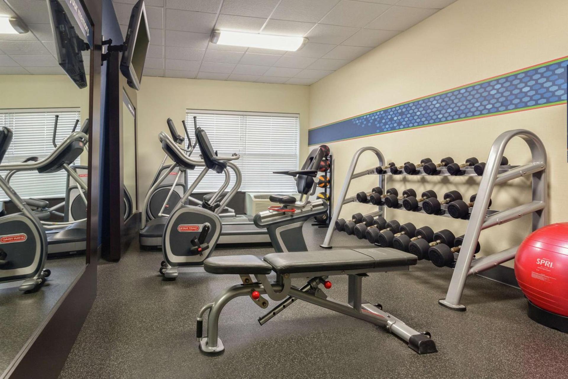 Hampton Inn Birmingham-Trussville photo 14