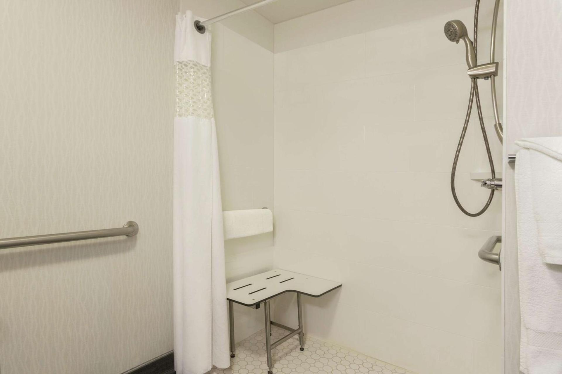 Hampton Inn Birmingham-Trussville photo 17