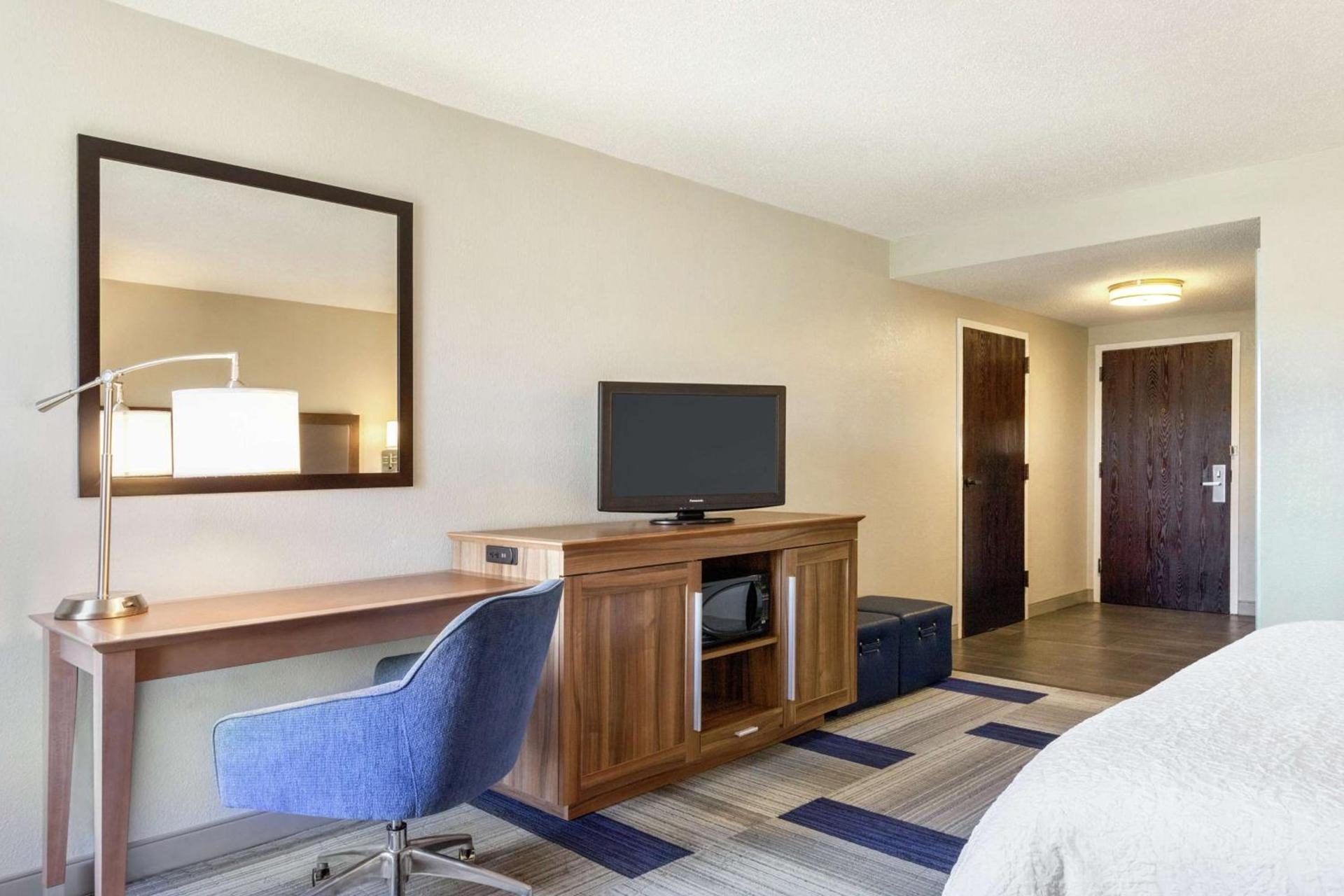 Hampton Inn Birmingham-Trussville photo 16