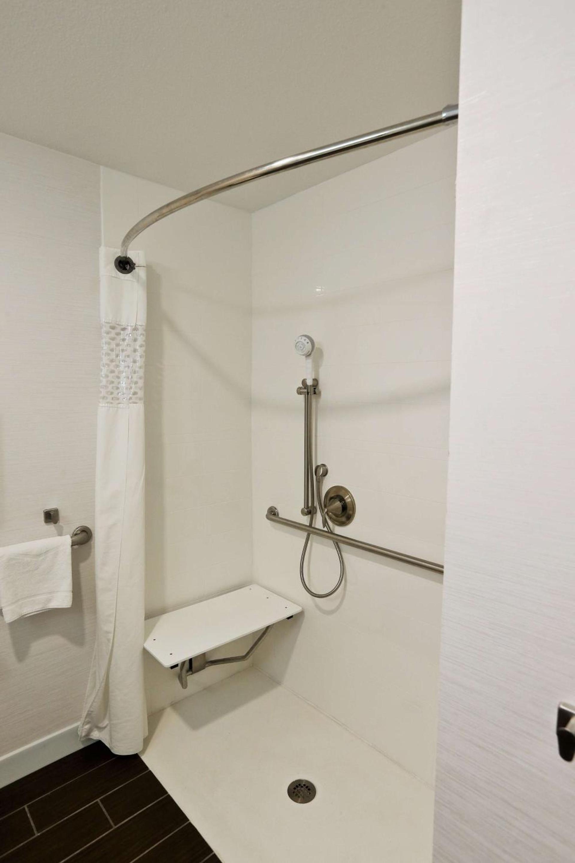 Hampton Inn Billings photo 28